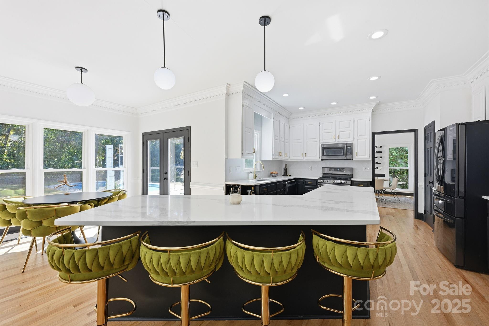 11917 Shady Oak Court Property Photo 6