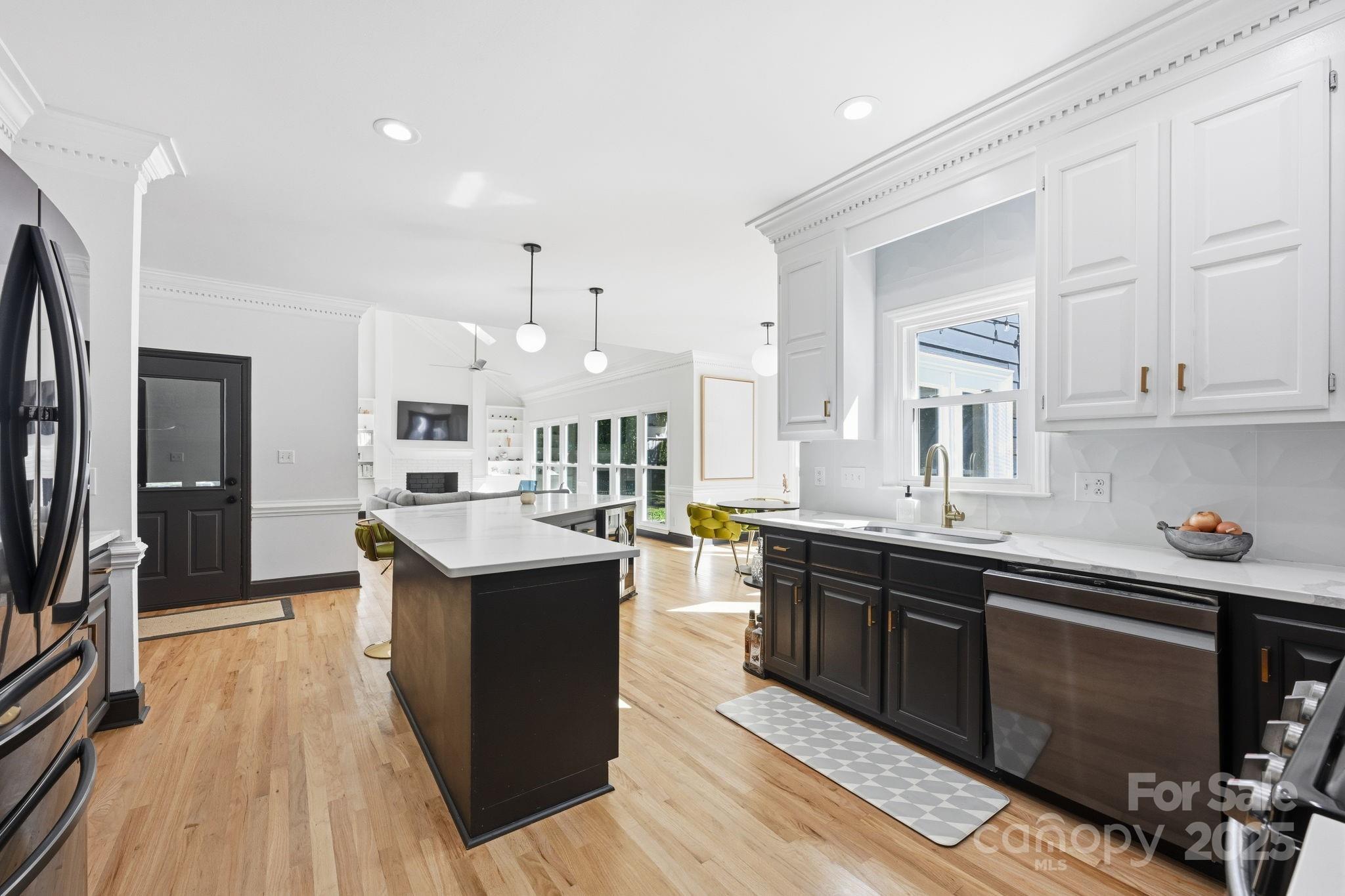 11917 Shady Oak Court Property Photo 8