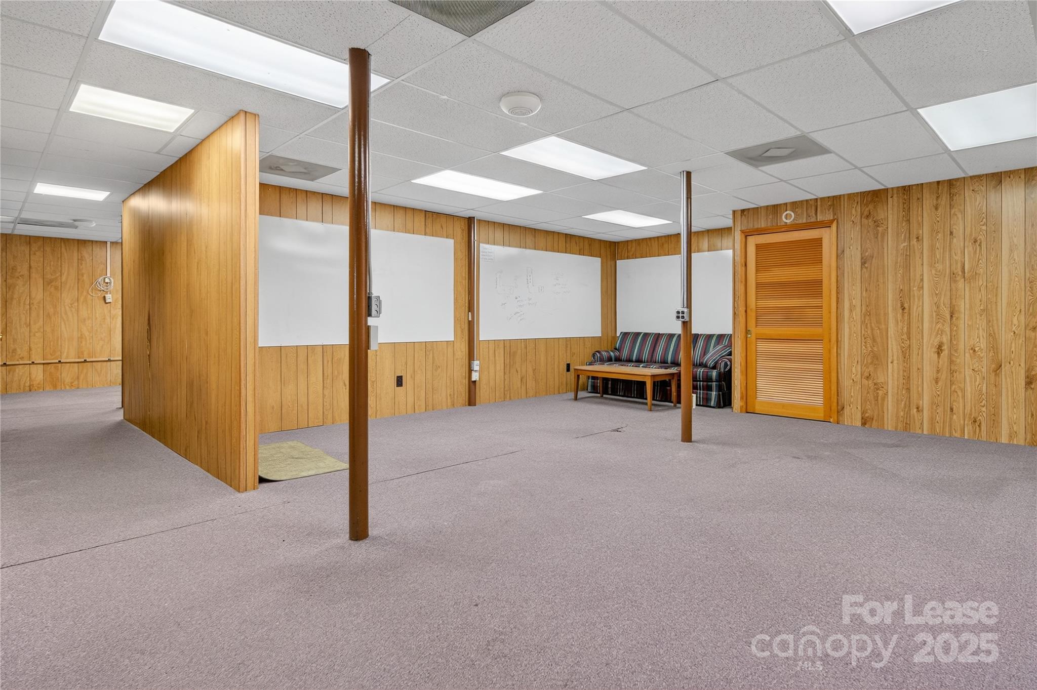 1515 Newton Drive Property Photo 1