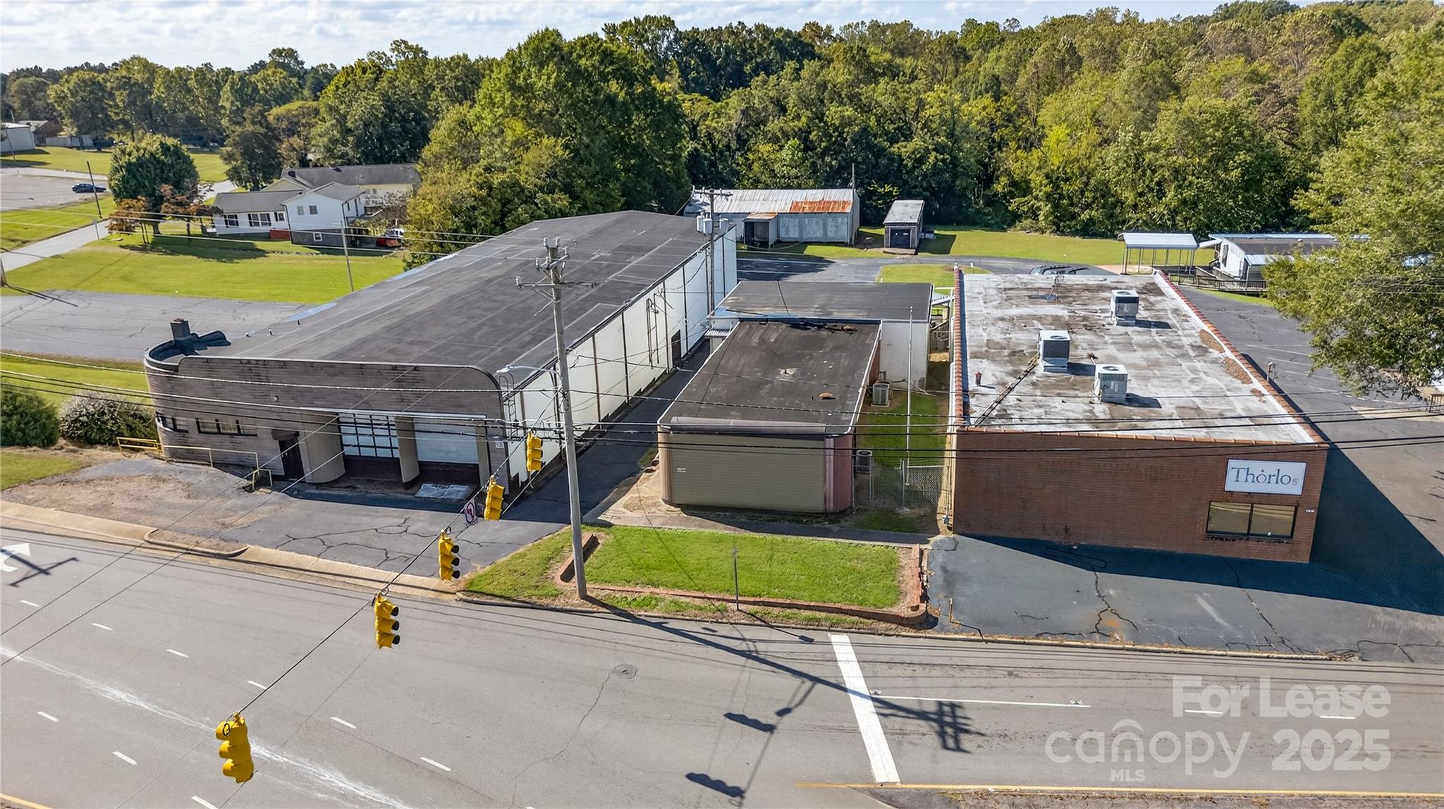 1515 Newton Drive Property Photo 2