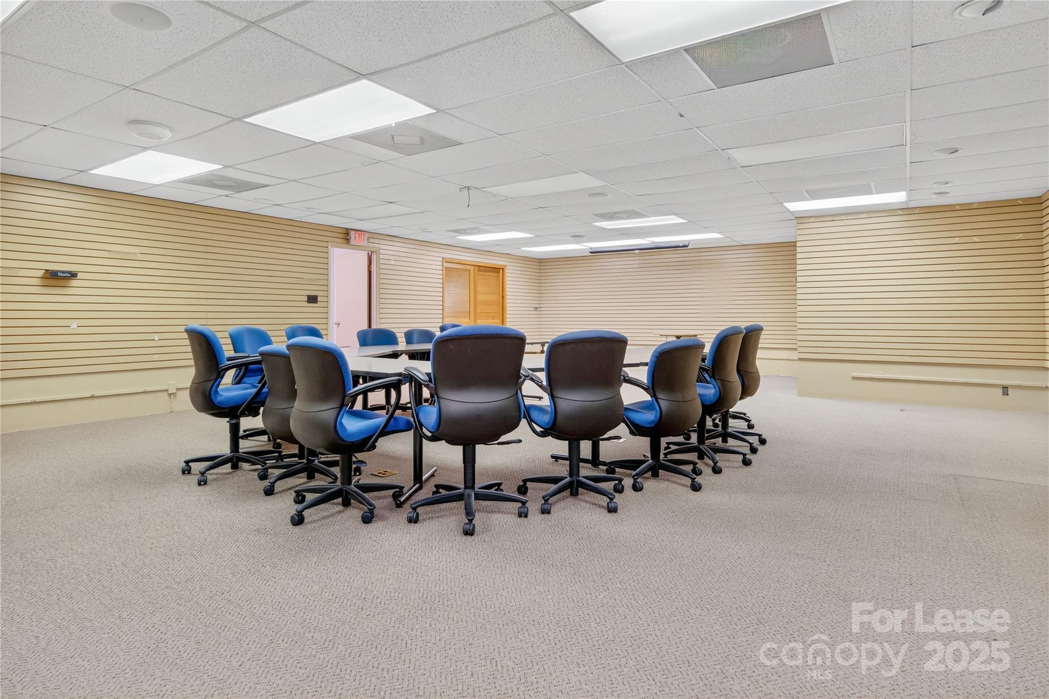 1515 Newton Drive Property Photo 6