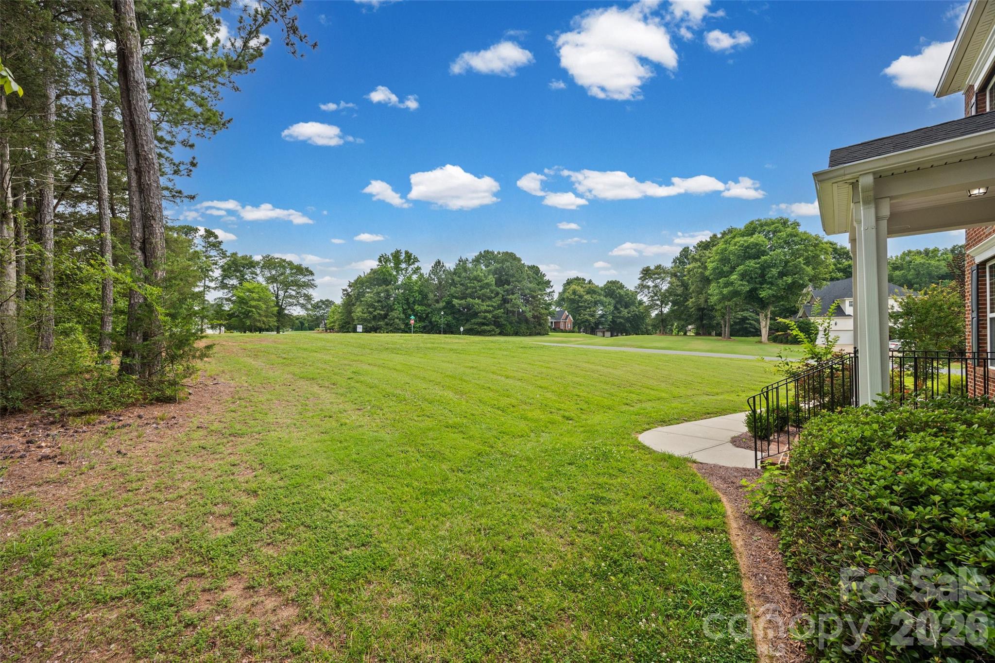 516 Copley Drive Property Photo 3