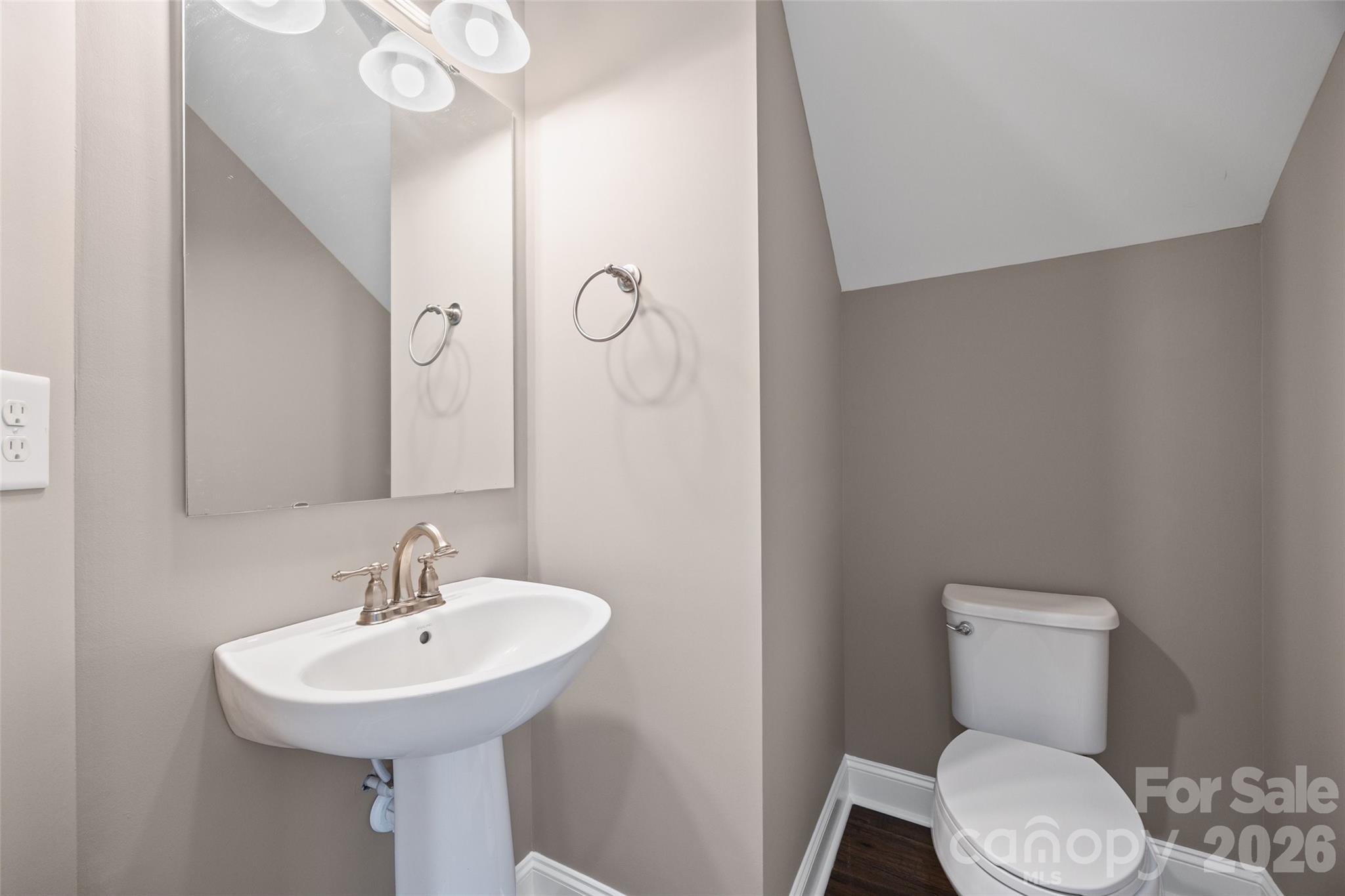 516 Copley Drive Property Photo 15