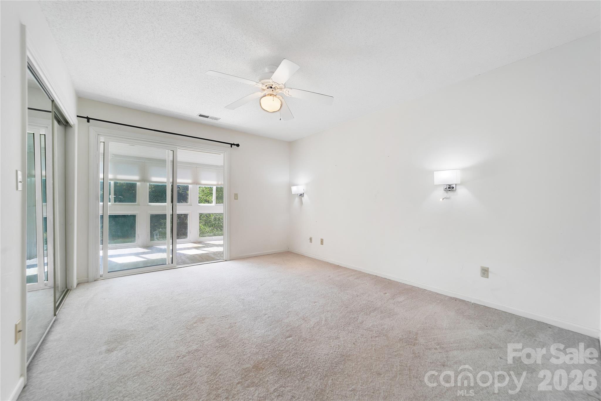 110 Lakeview Court Property Photo 13