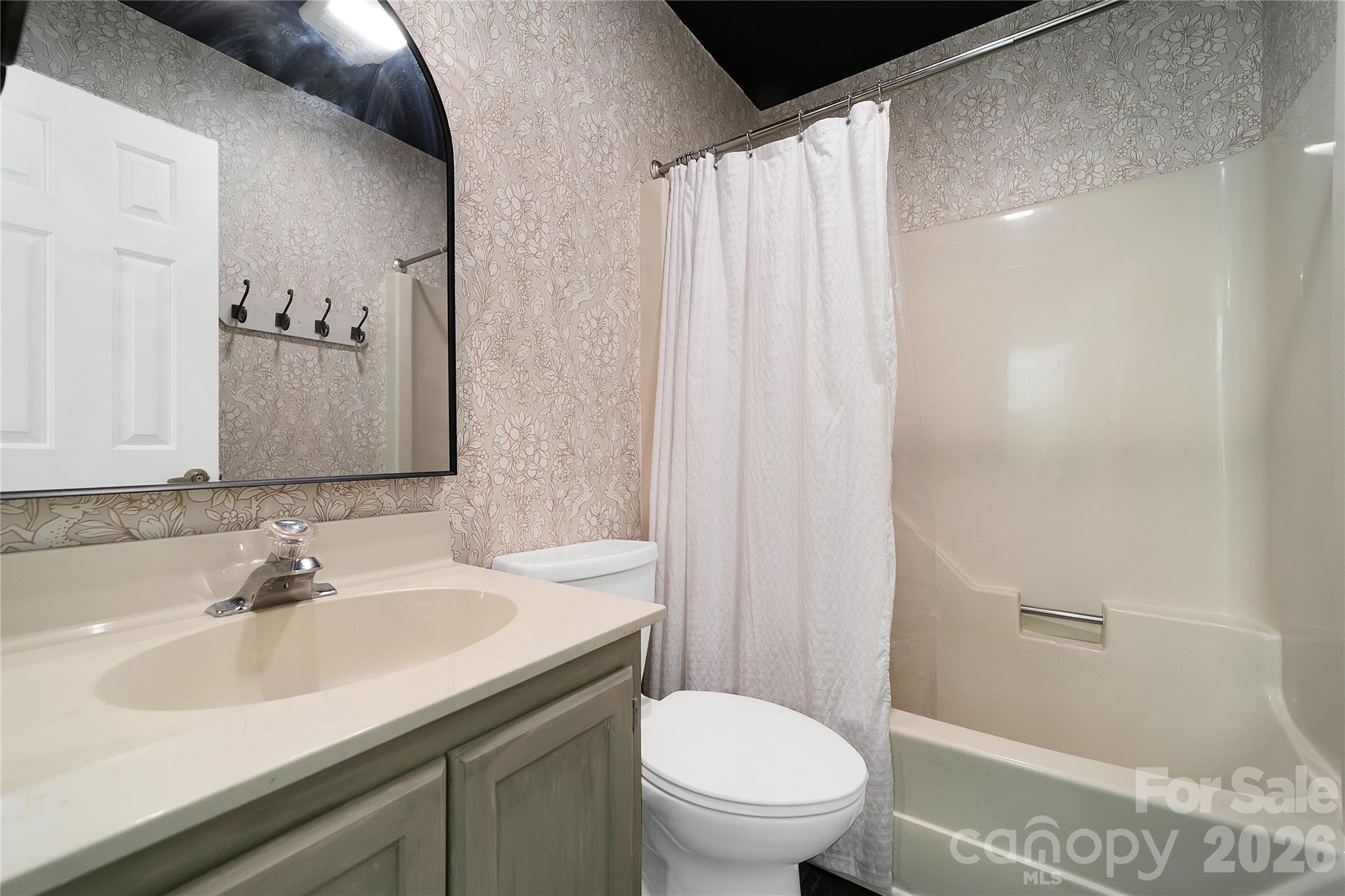 110 Lakeview Court Property Photo 19