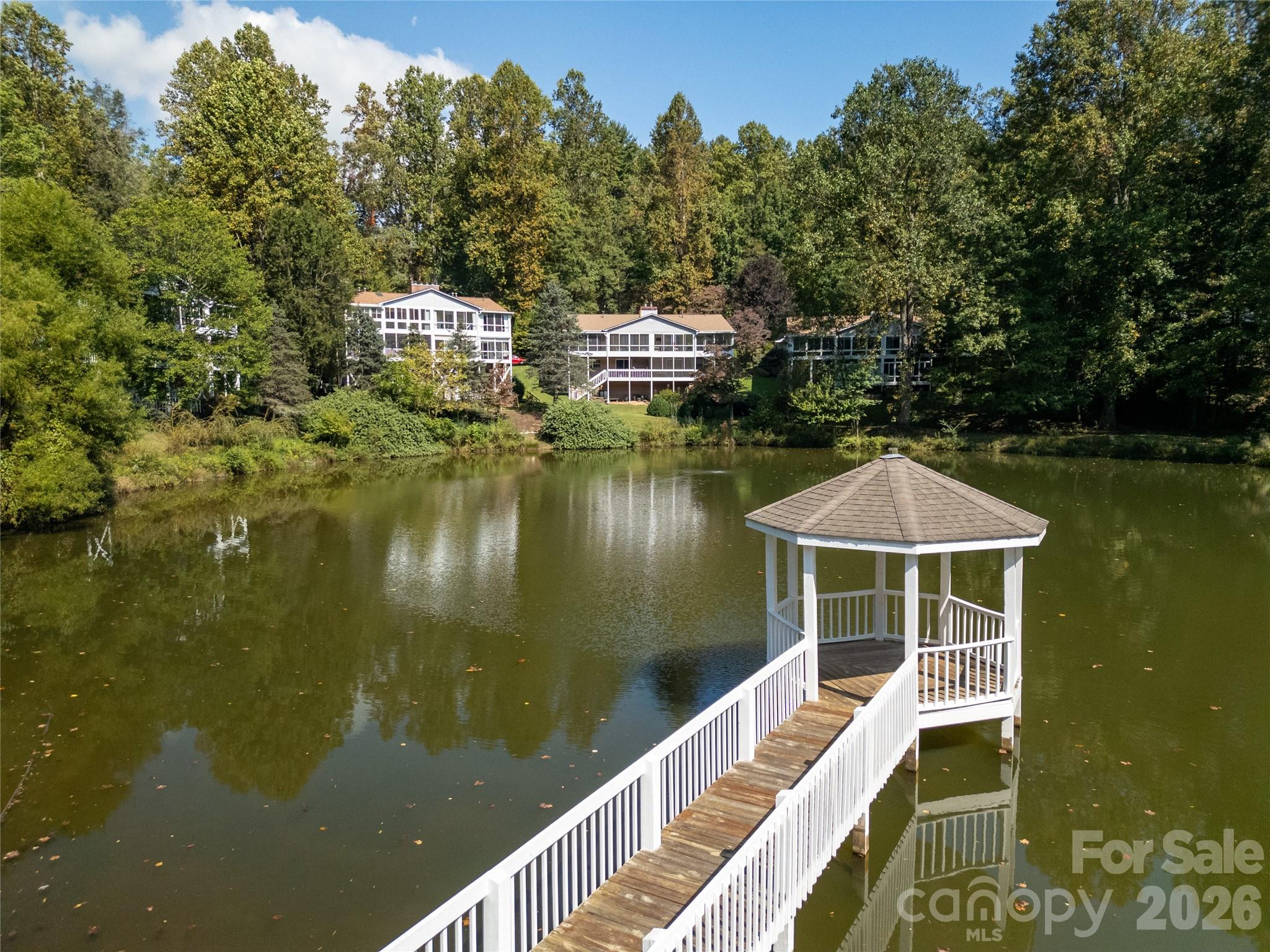 110 Lakeview Court Property Photo 25