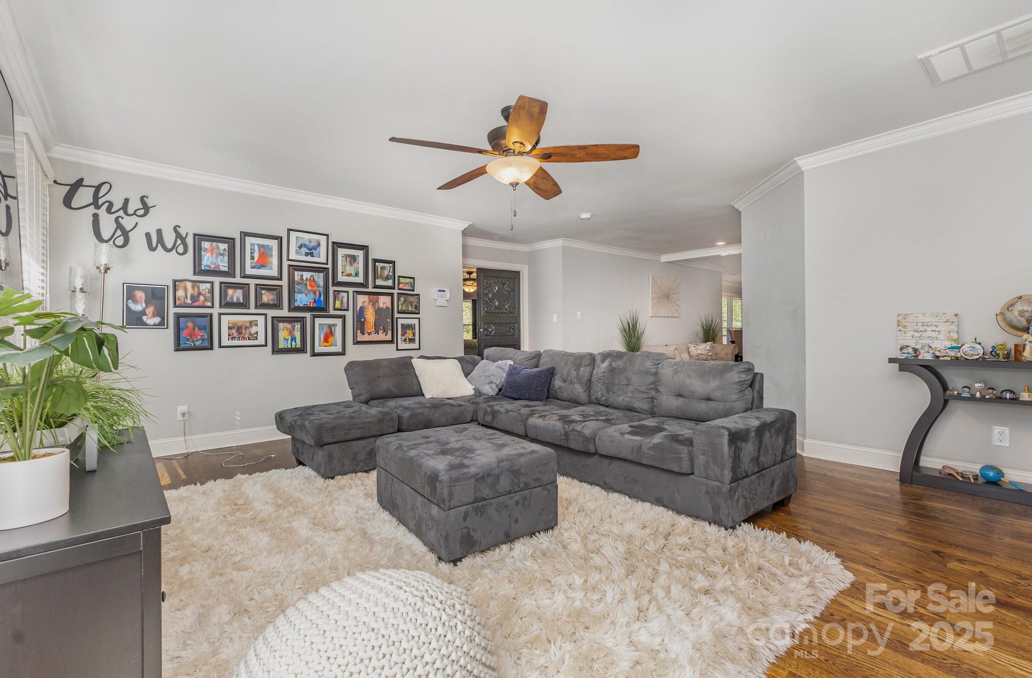 2913 Old Stage Road Property Photo 6