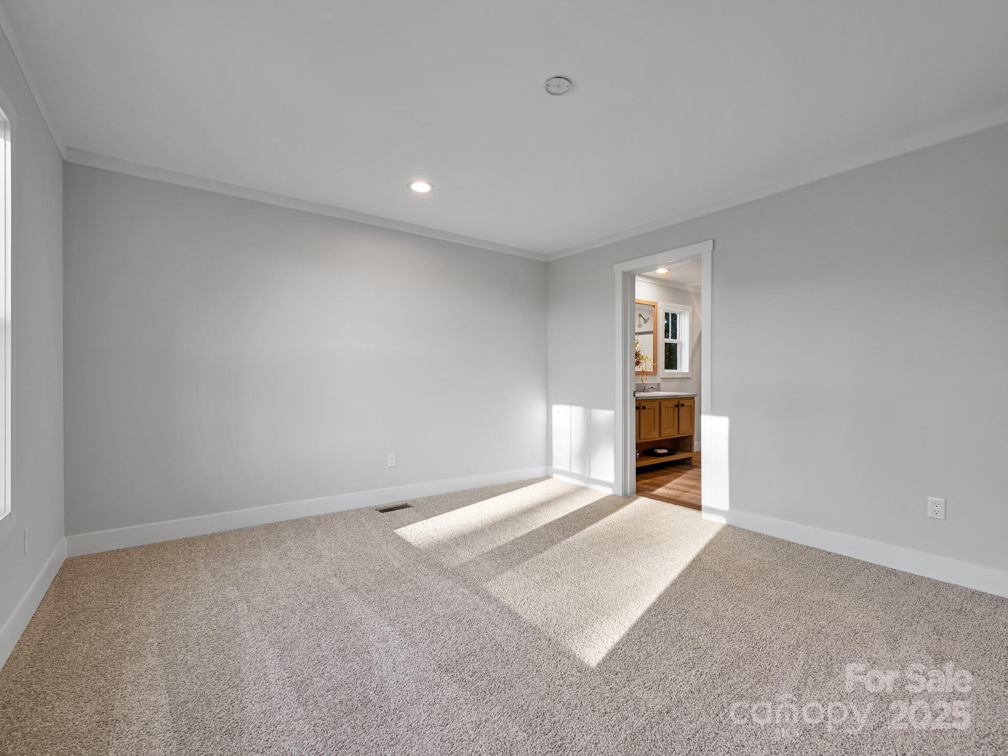 262 Appalachian Way Property Photo 16