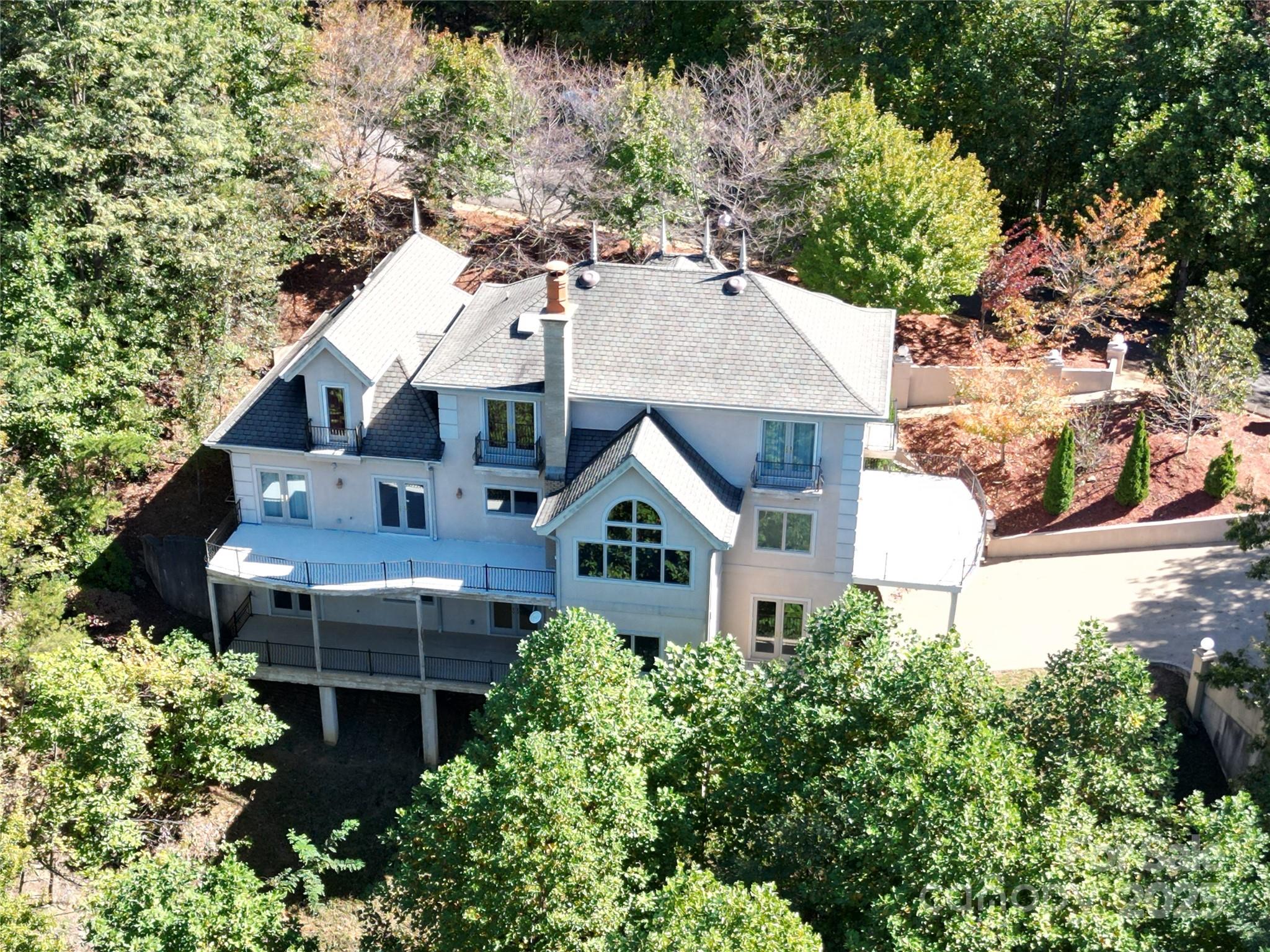 345 Hawks Nest Trail Property Photo 24
