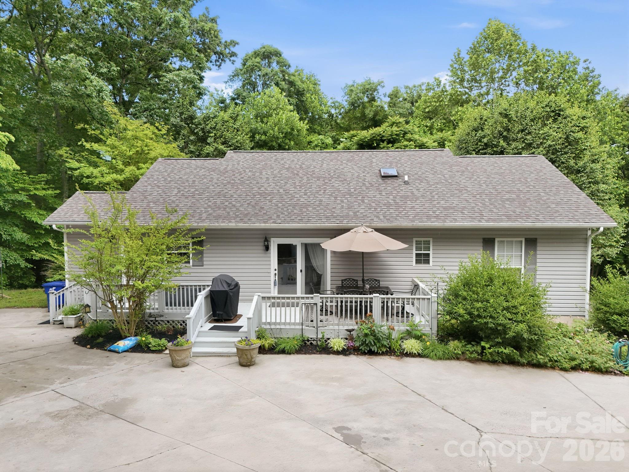 124 Lytle Cove Road Property Photo 6