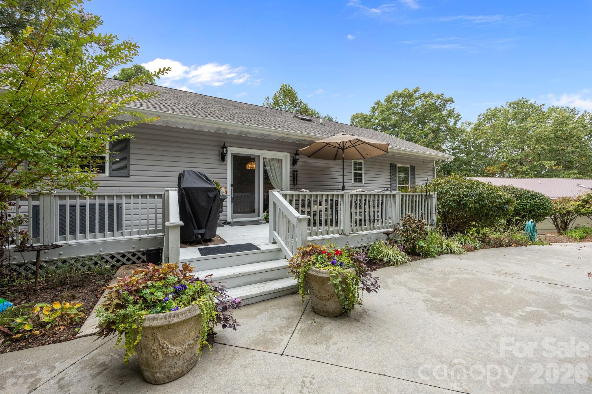 124 Lytle Cove Road Property Photo 11