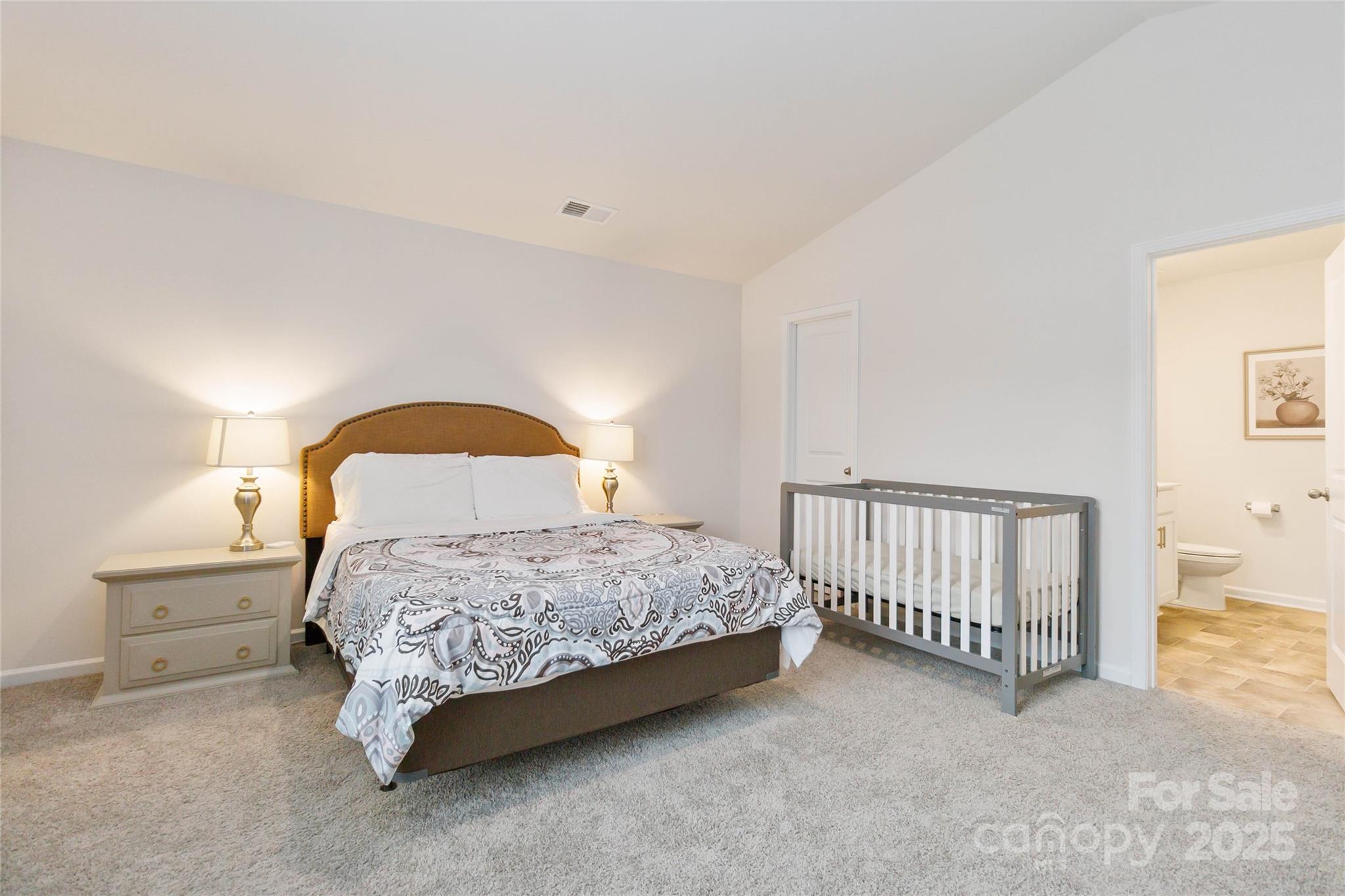 2147 Eastway Drive Property Photo 17