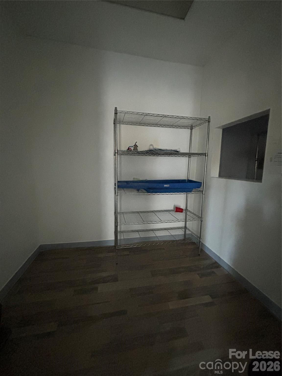 2906 Springs Road Property Photo 16