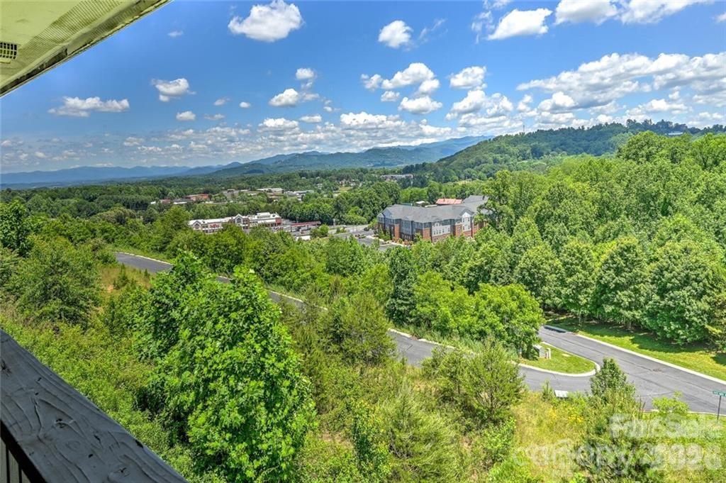 29 Rotunda Circle Property Photo 1