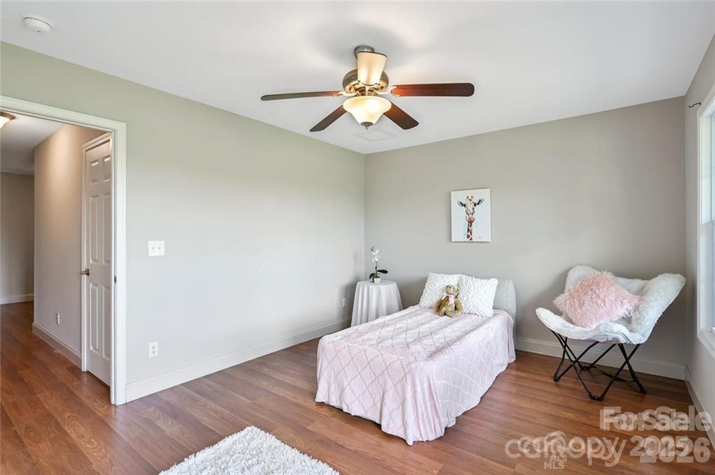 29 Rotunda Circle Property Photo 14