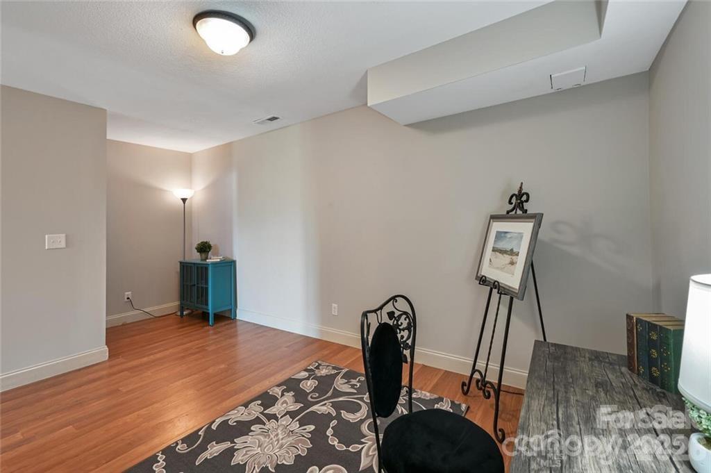 29 Rotunda Circle Property Photo 28