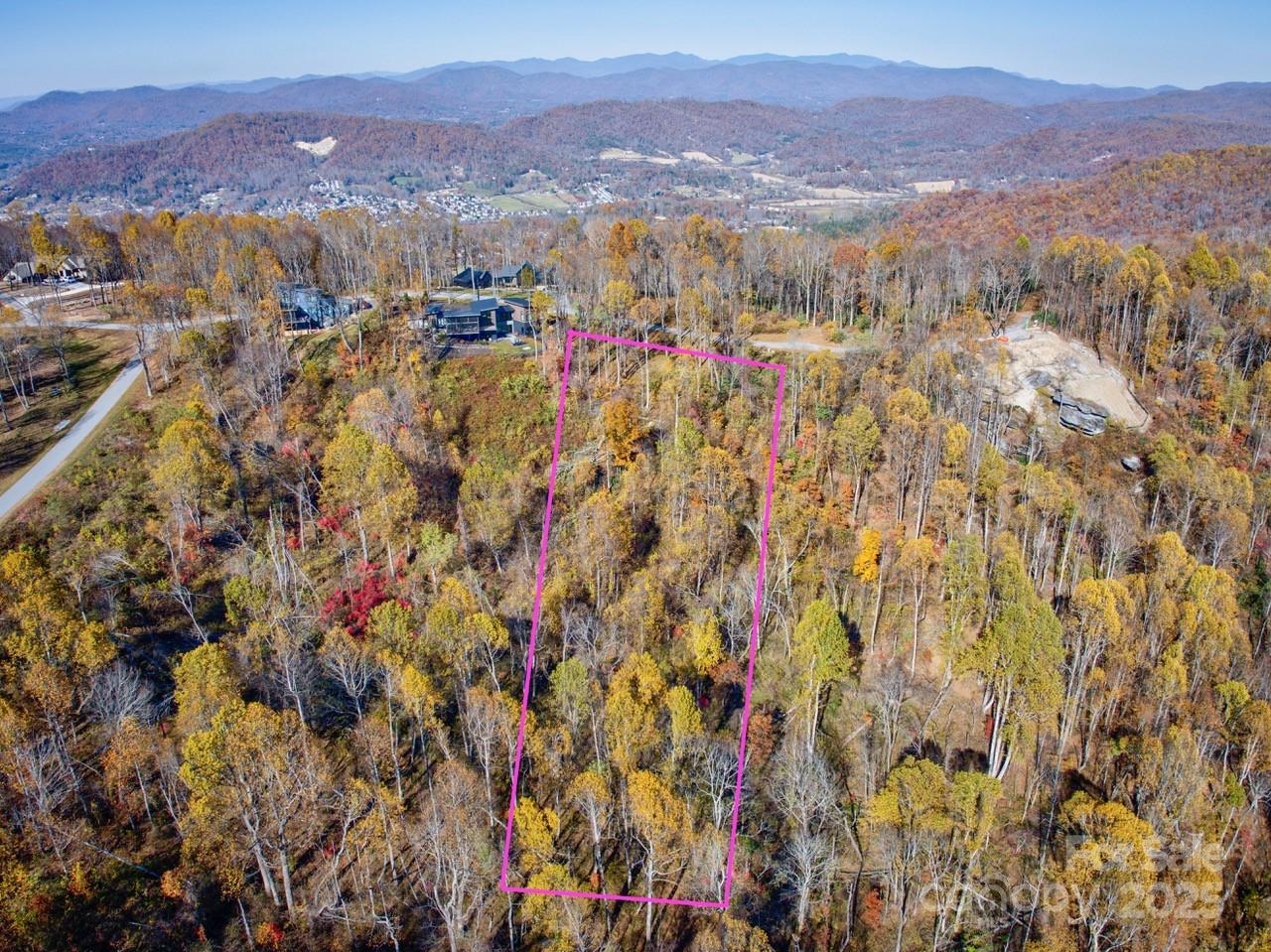 7 Laurel Ledge Way 13 Property Photo 6