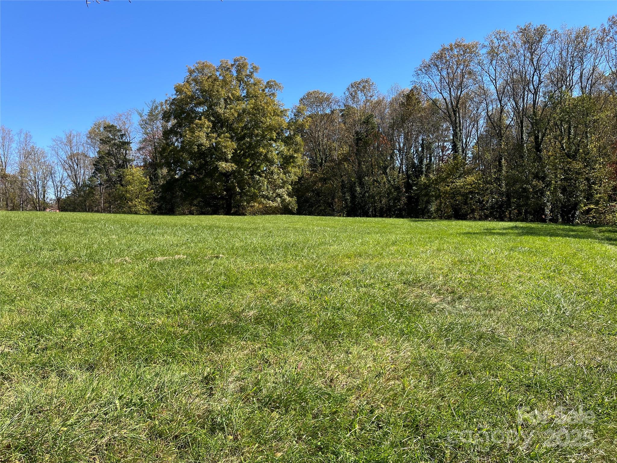 180 Holbrook Road Property Photo 6