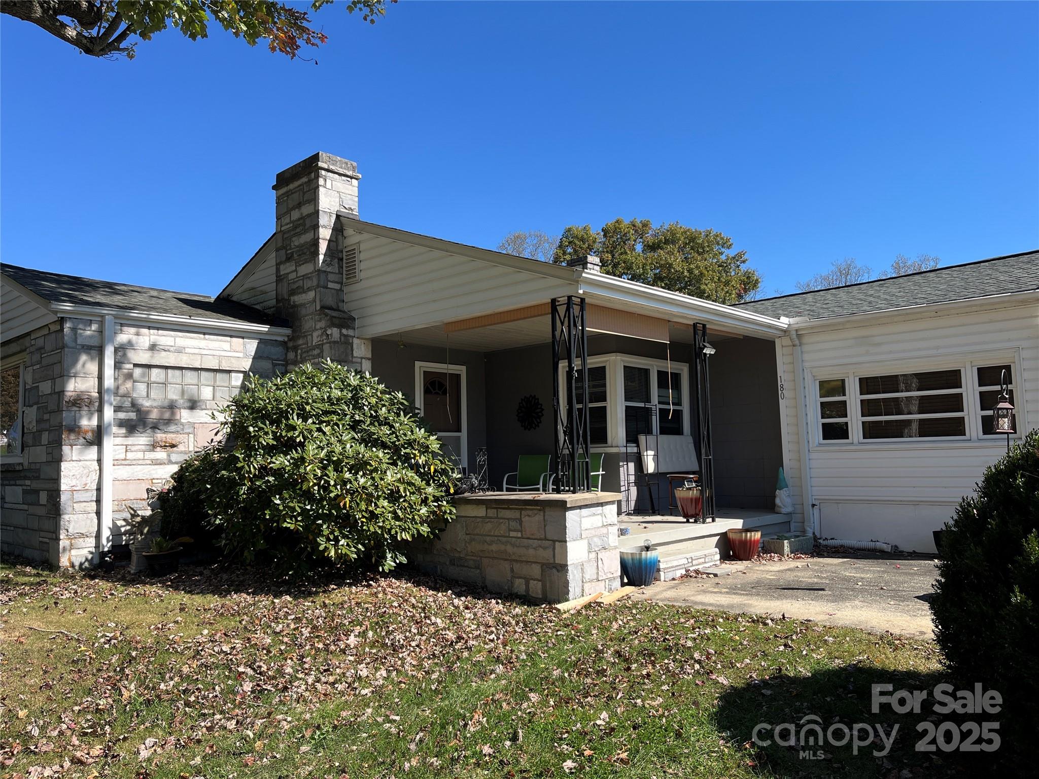 180 Holbrook Road Property Photo 14