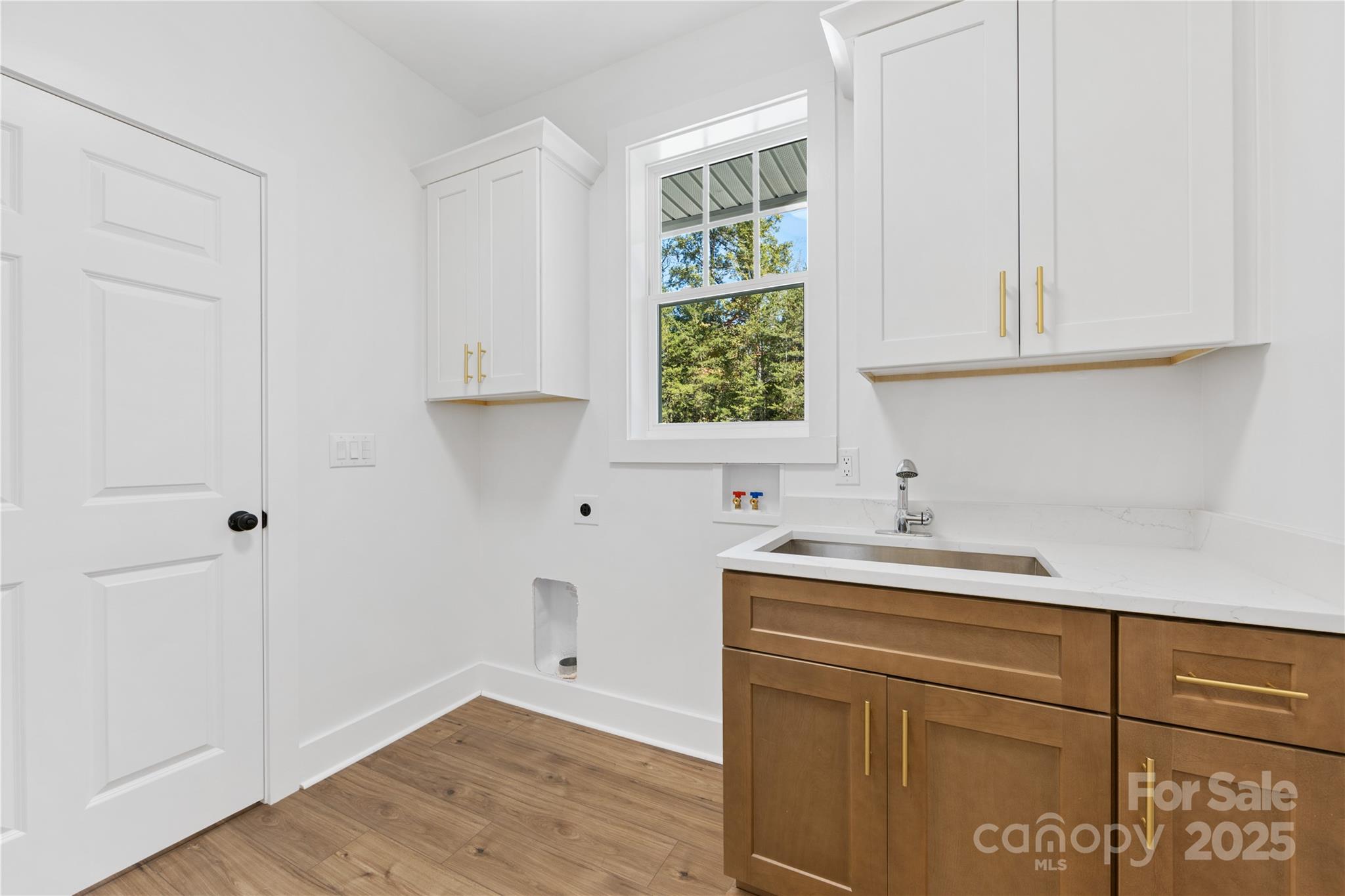 1871 Lynmore Drive Property Photo 15