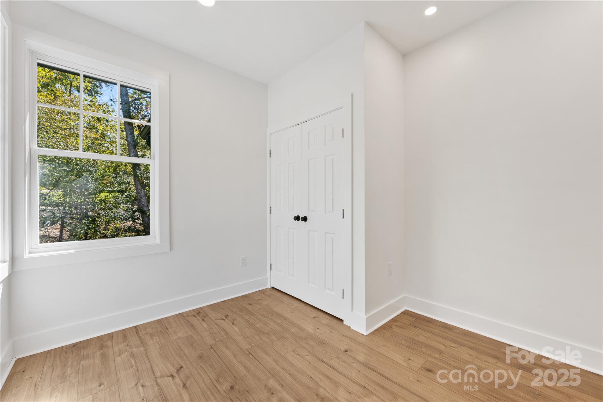 1871 Lynmore Drive Property Photo 19