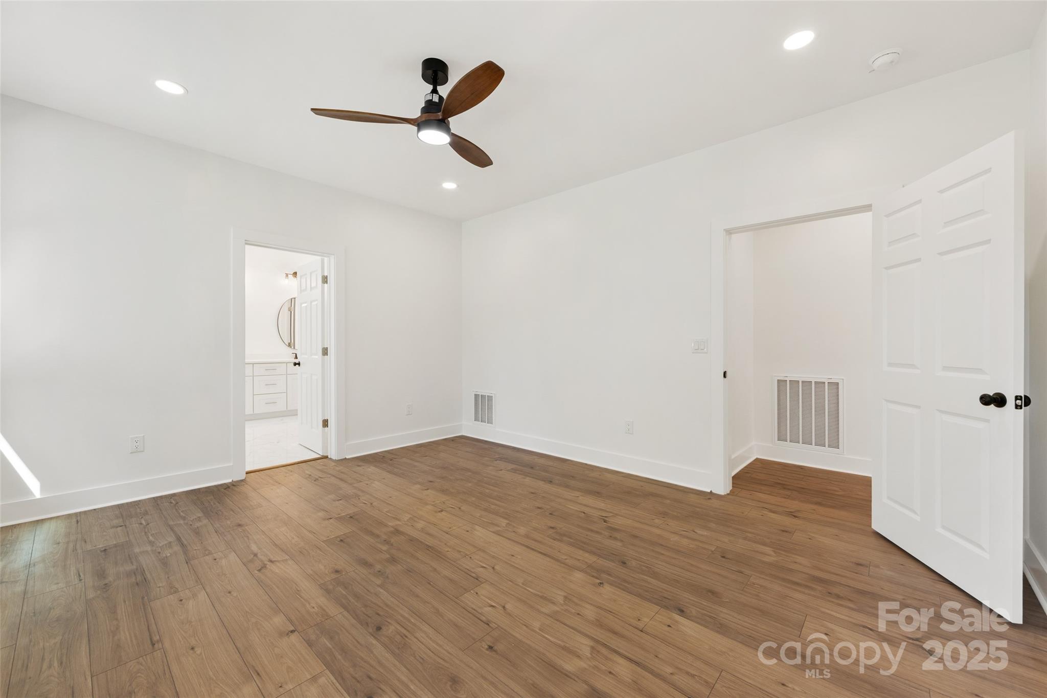 1871 Lynmore Drive Property Photo 25