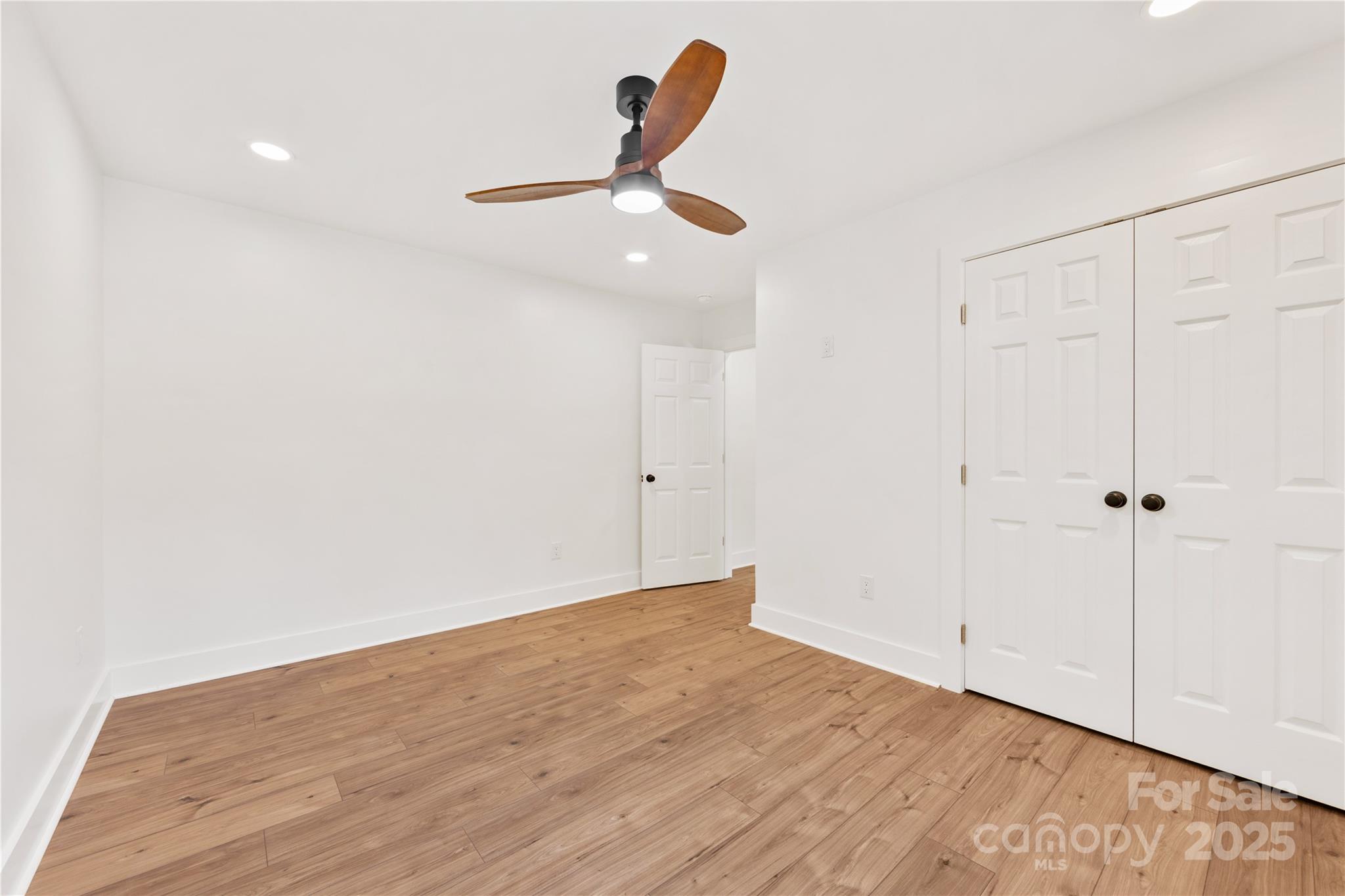 1871 Lynmore Drive Property Photo 32