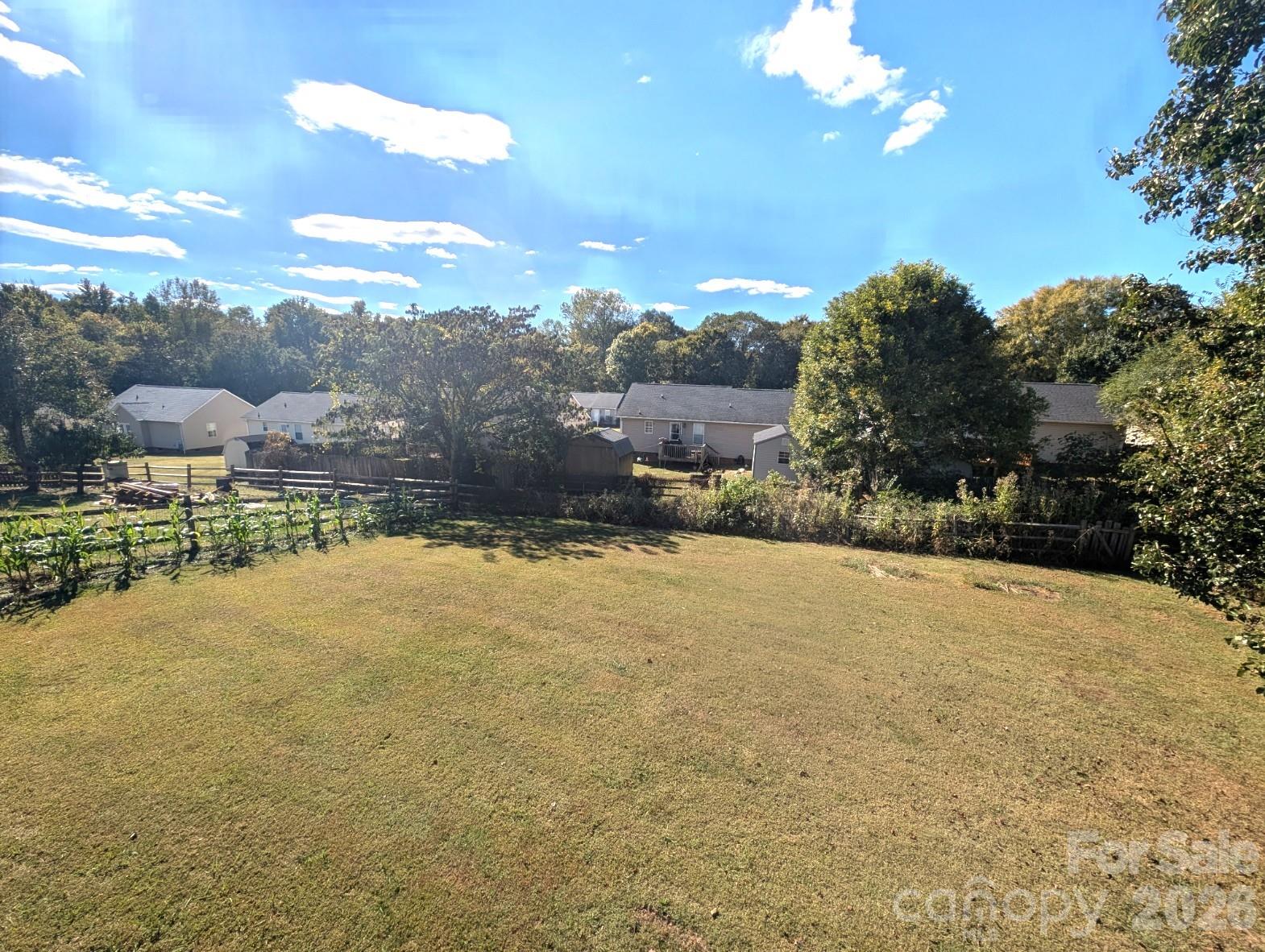 1009 Braxton Drive Property Photo 11