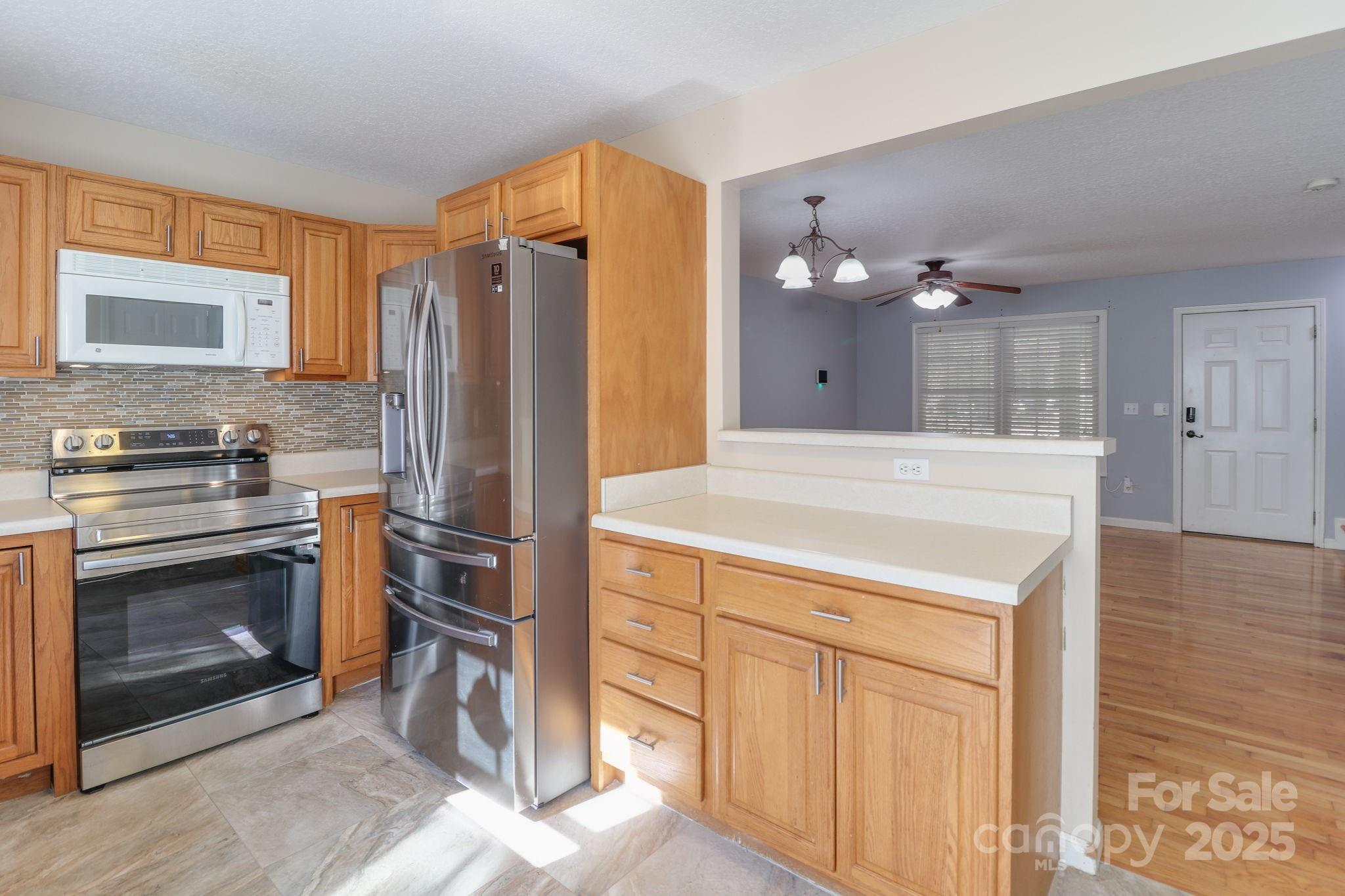 16 Aberdeen Drive Property Photo 3