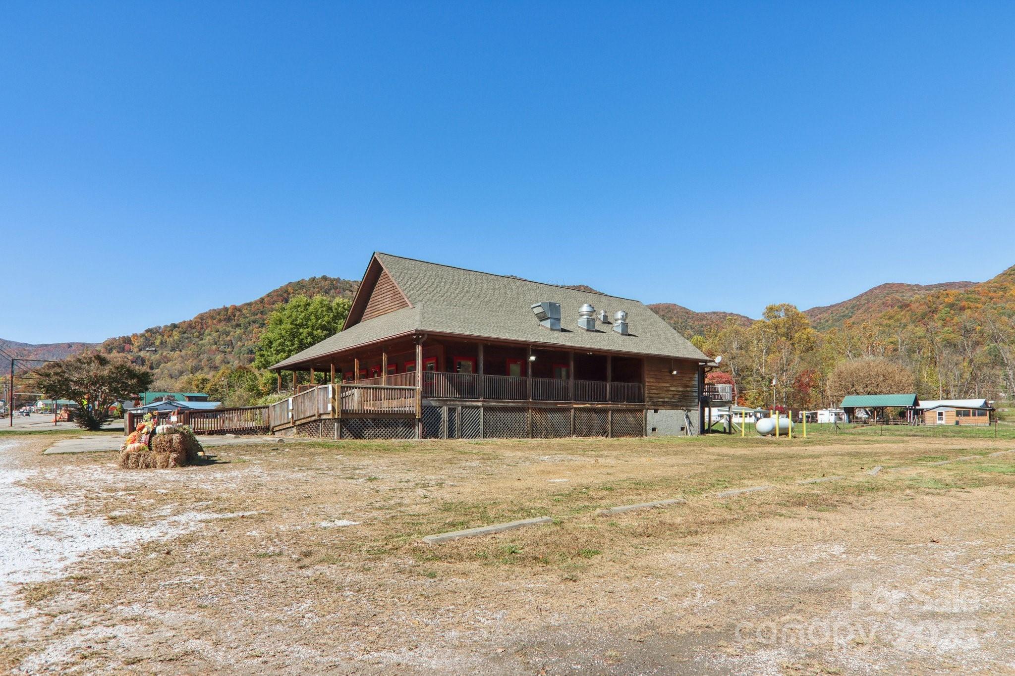 3434 Soco Road Property Photo 8