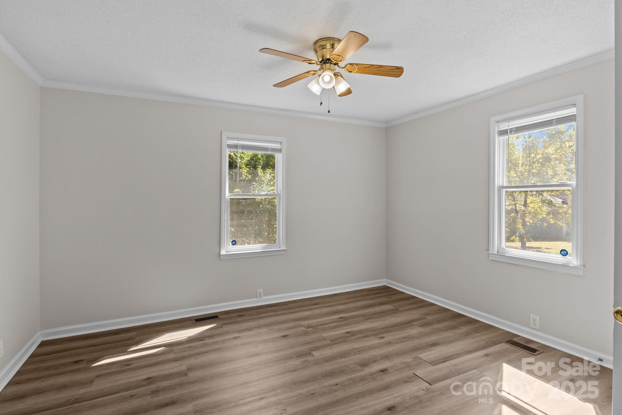 1004 Plymouth Street Property Photo 22