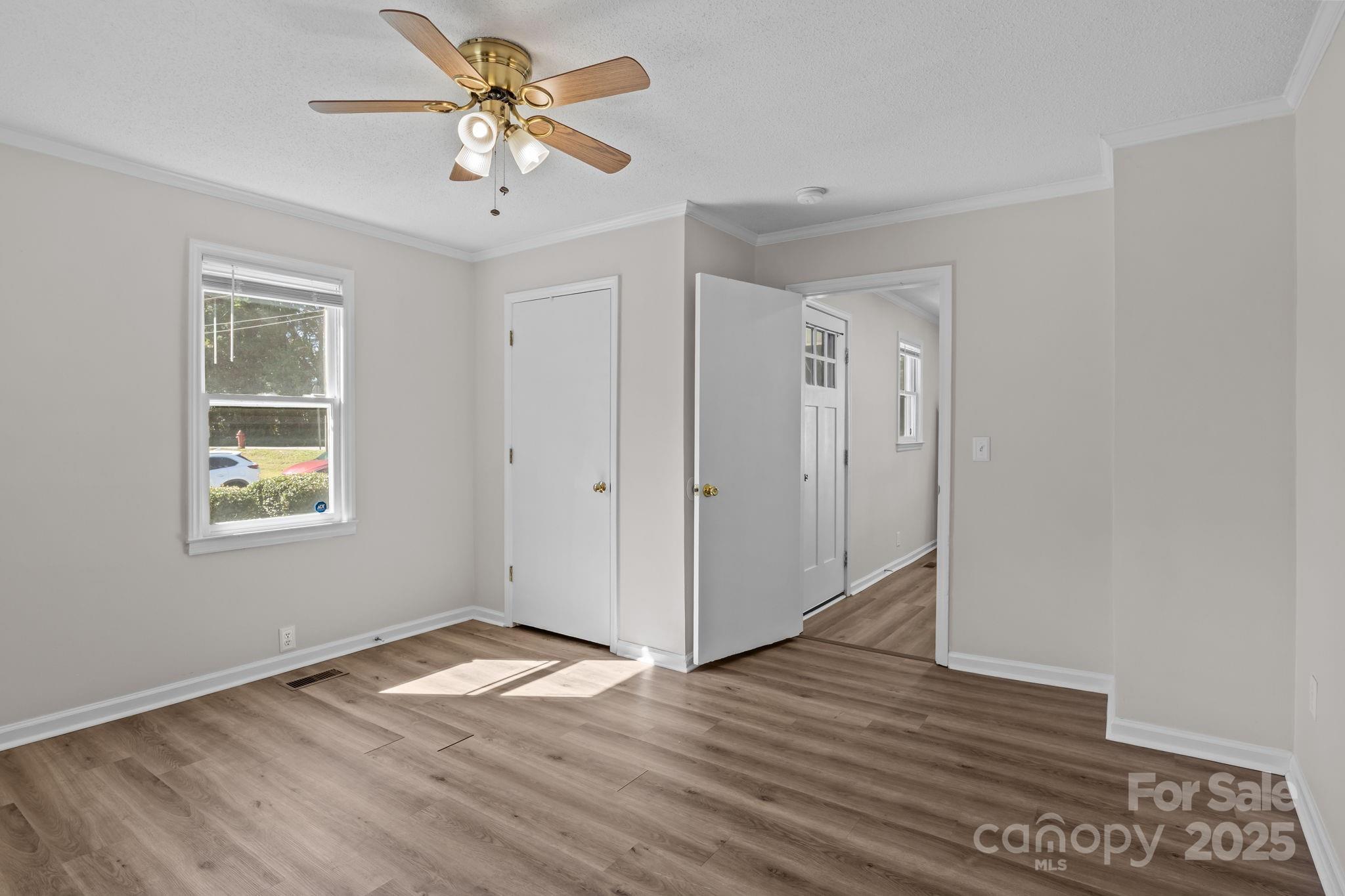 1004 Plymouth Street Property Photo 23