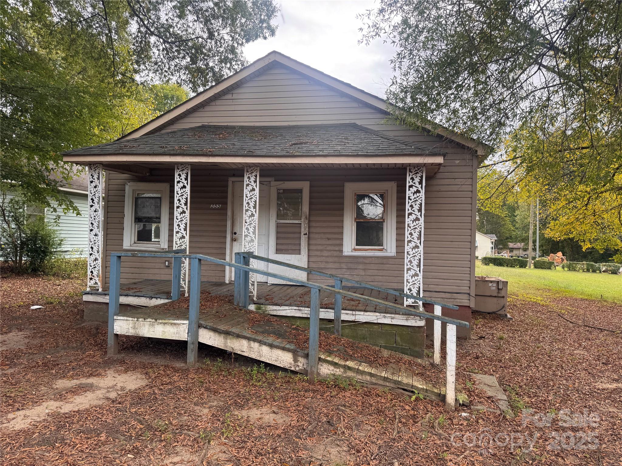 355 Camden Court Property Photo 1