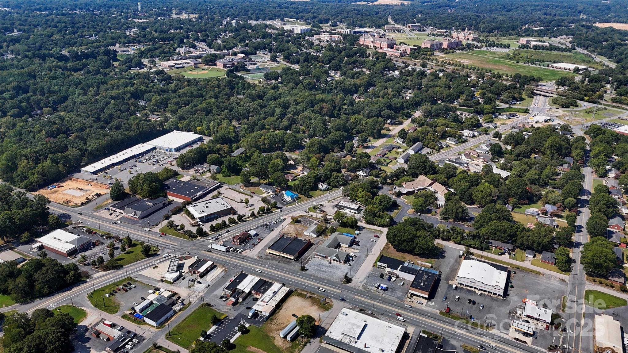 655, 651 N Cannon Boulevard Property Photo 5