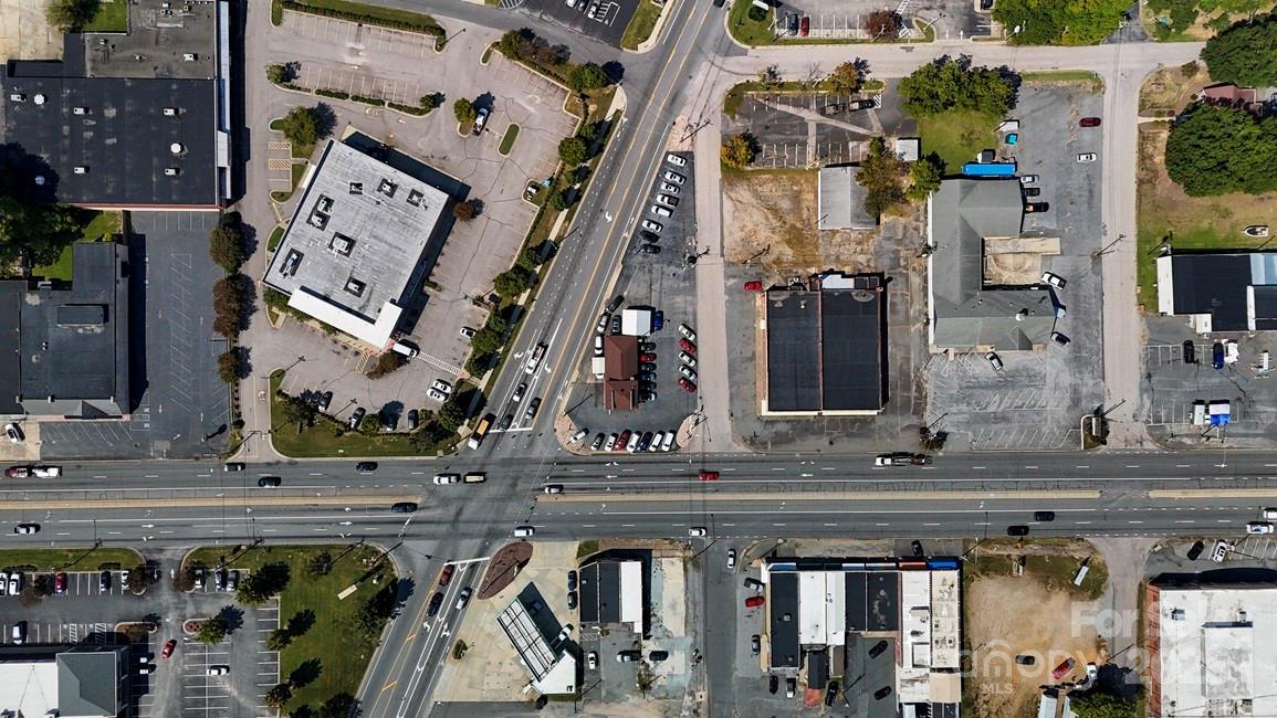 655, 651 N Cannon Boulevard Property Photo 6