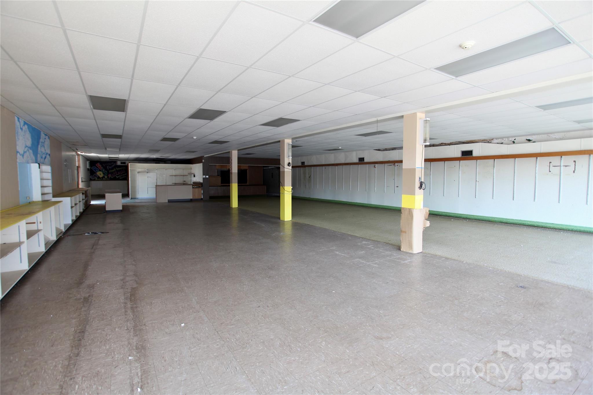 655, 651 N Cannon Boulevard Property Photo 7