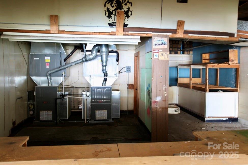 655, 651 N Cannon Boulevard Property Photo 9