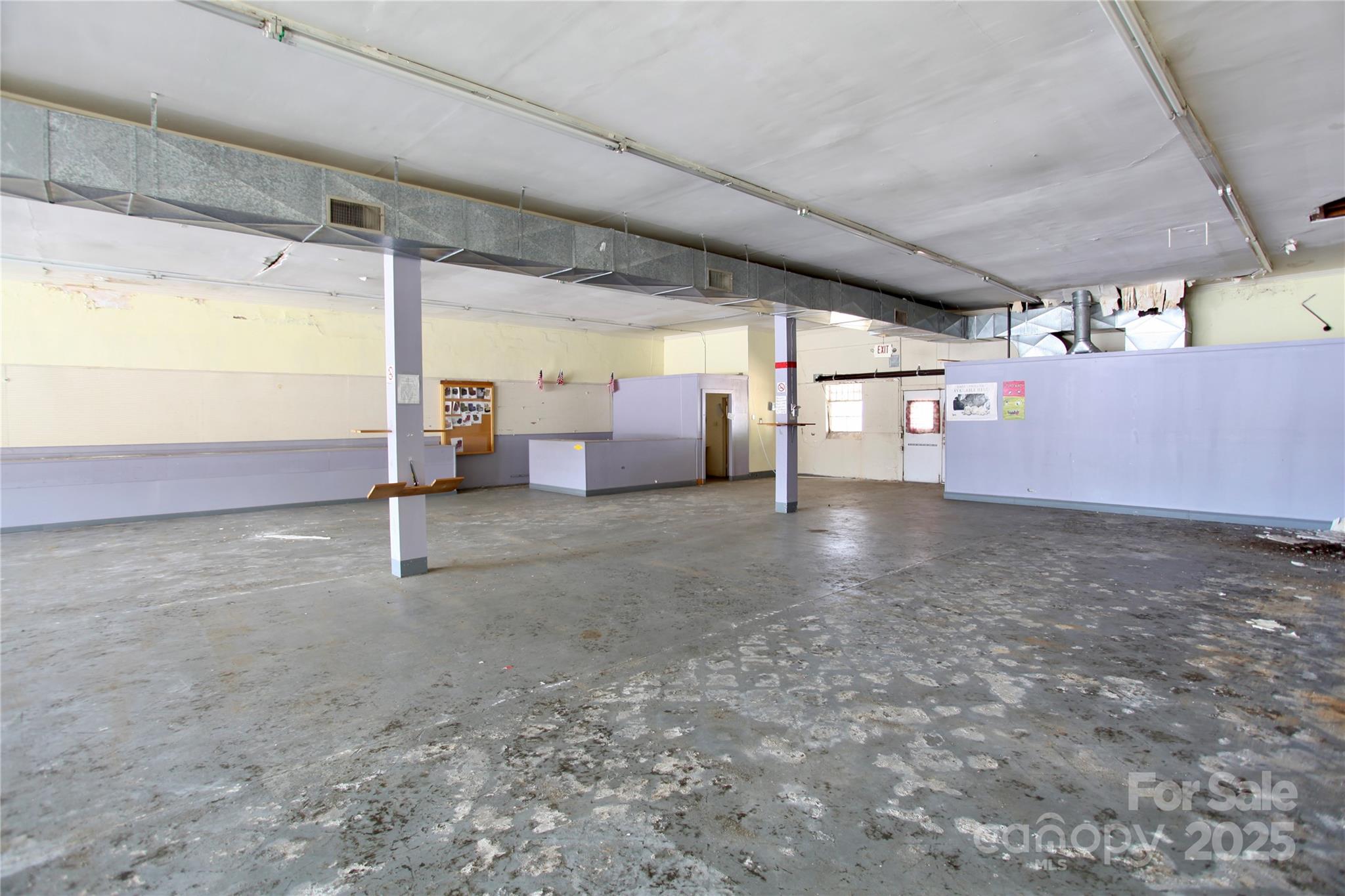 655, 651 N Cannon Boulevard Property Photo 11