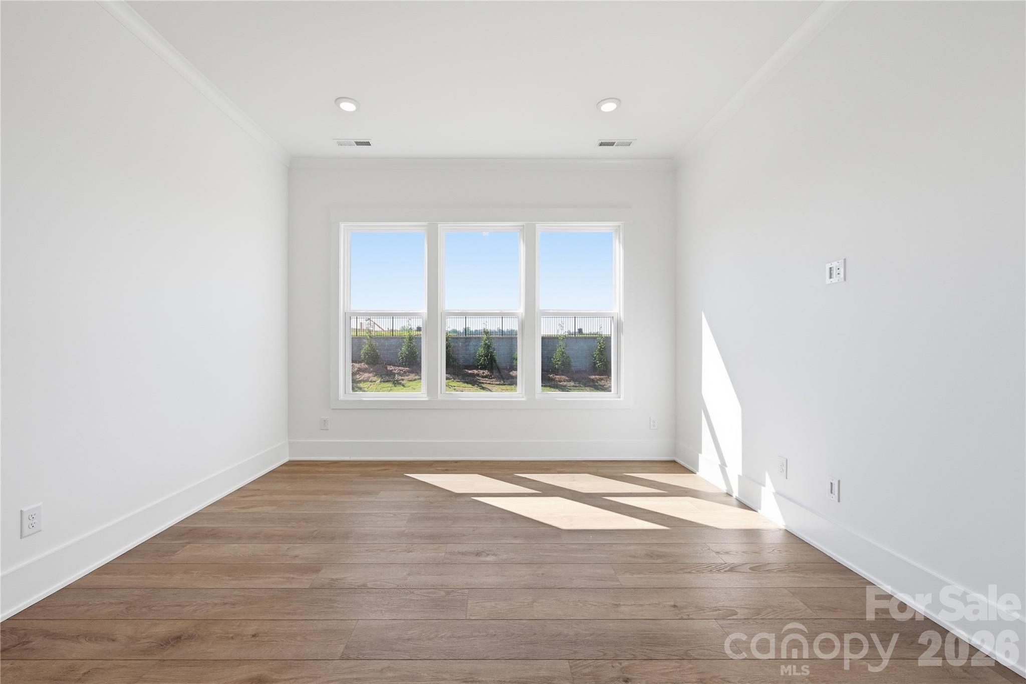 1049 Pinecone Avenue 218 Property Photo 17