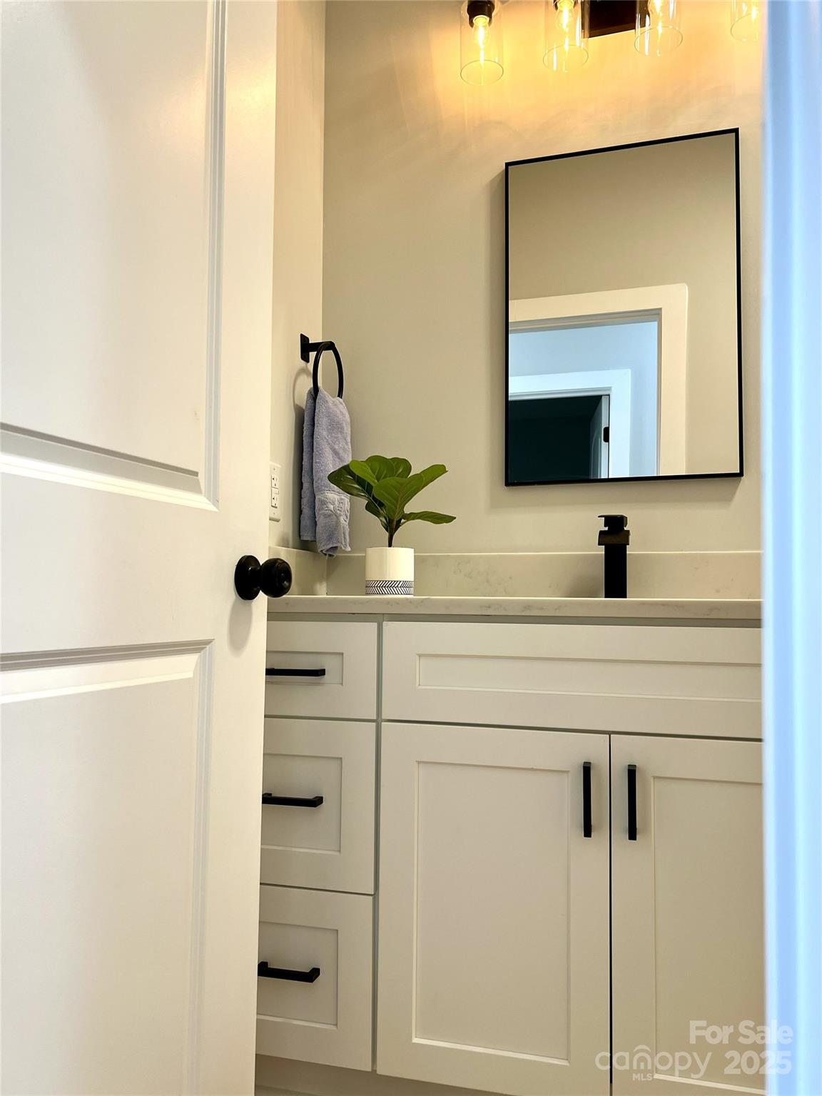 502 S Skyland Drive Property Photo 22