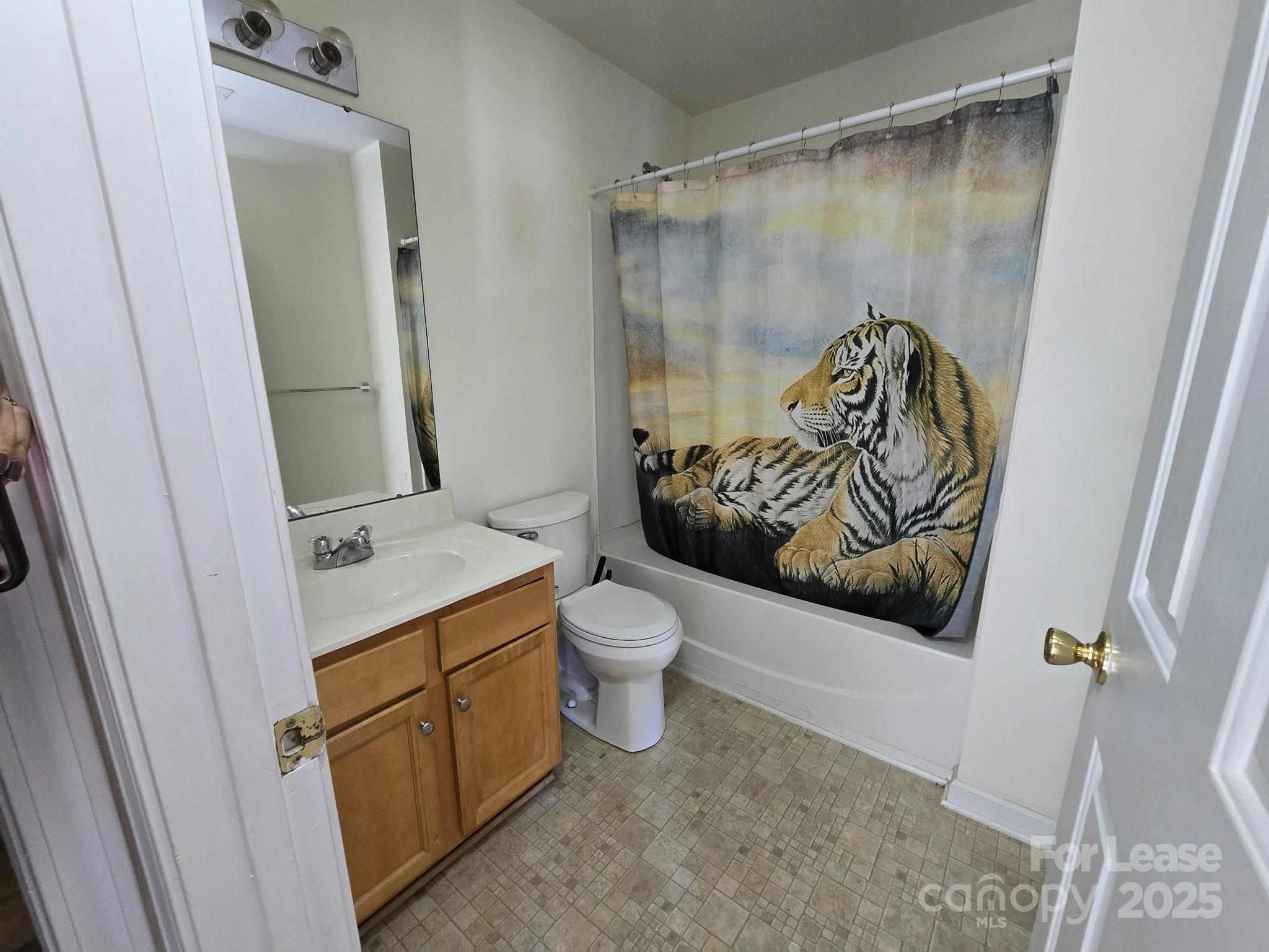 639 Fawnborough Court Property Photo 6