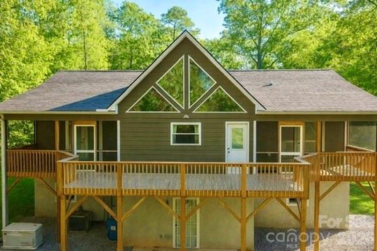 109 Beech Tree Lane Property Photo 3