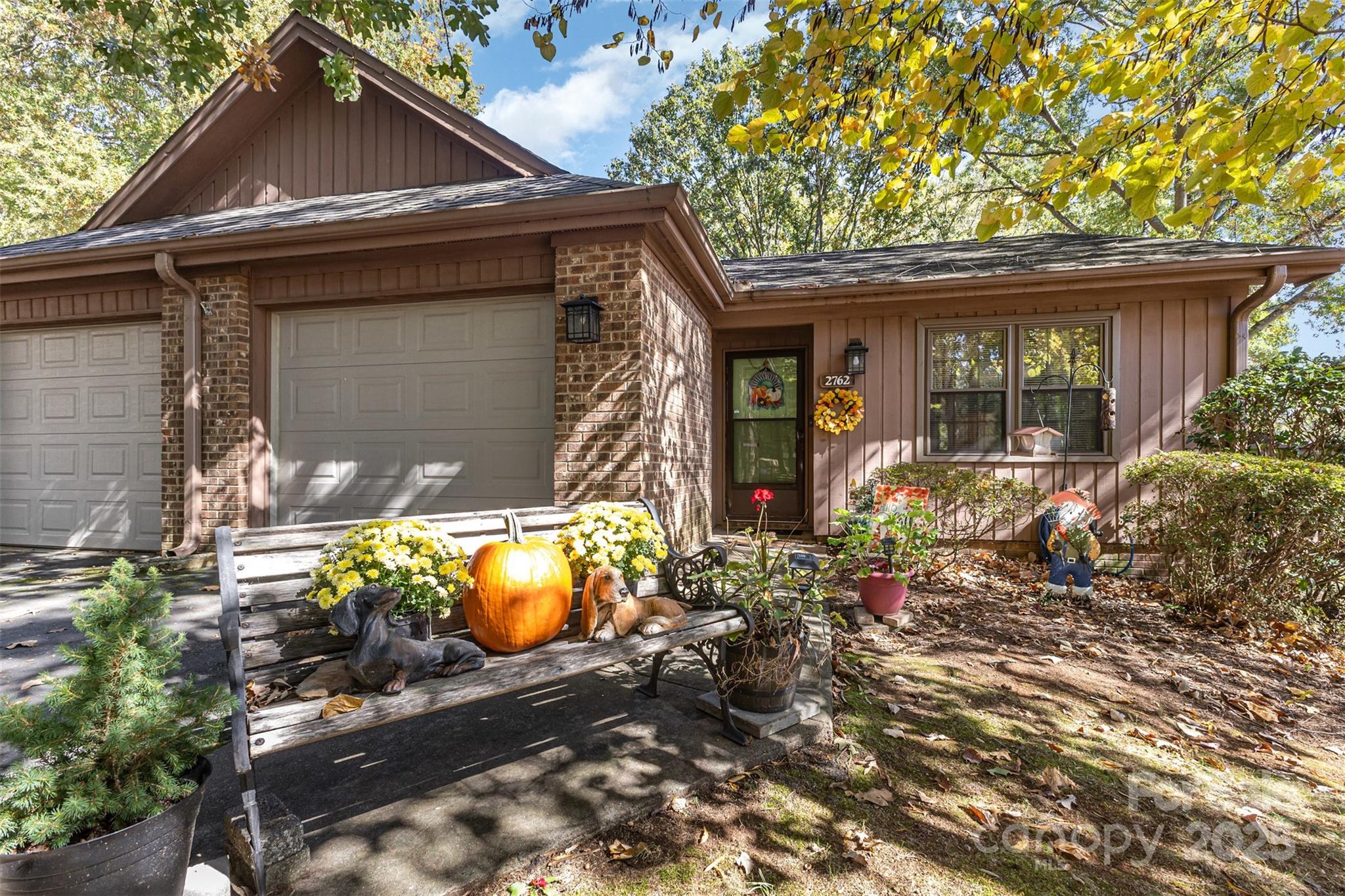 2762 Victory Court F-8 Property Photo 1