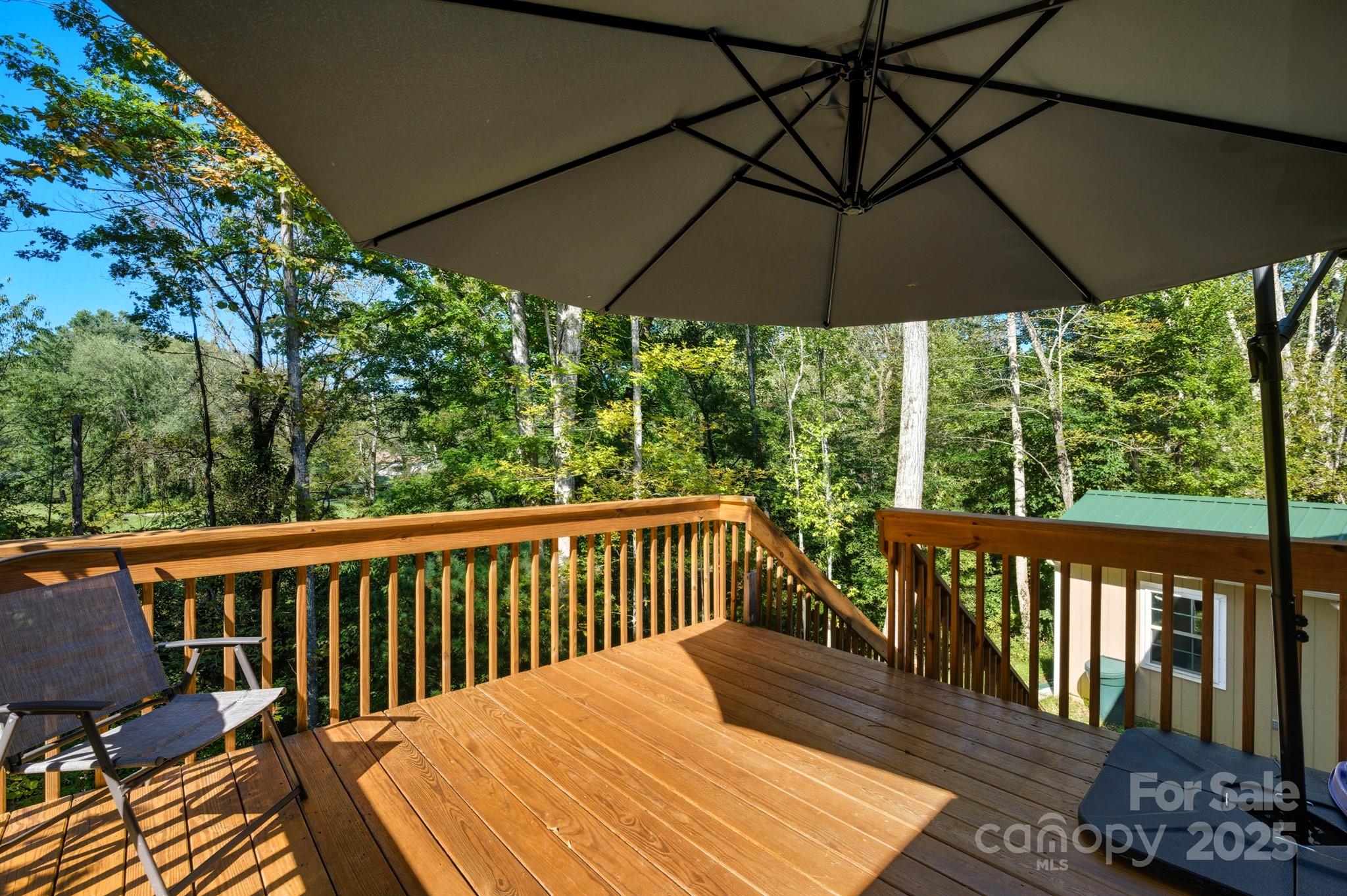 1036 Williamsburg Drive Property Photo 7