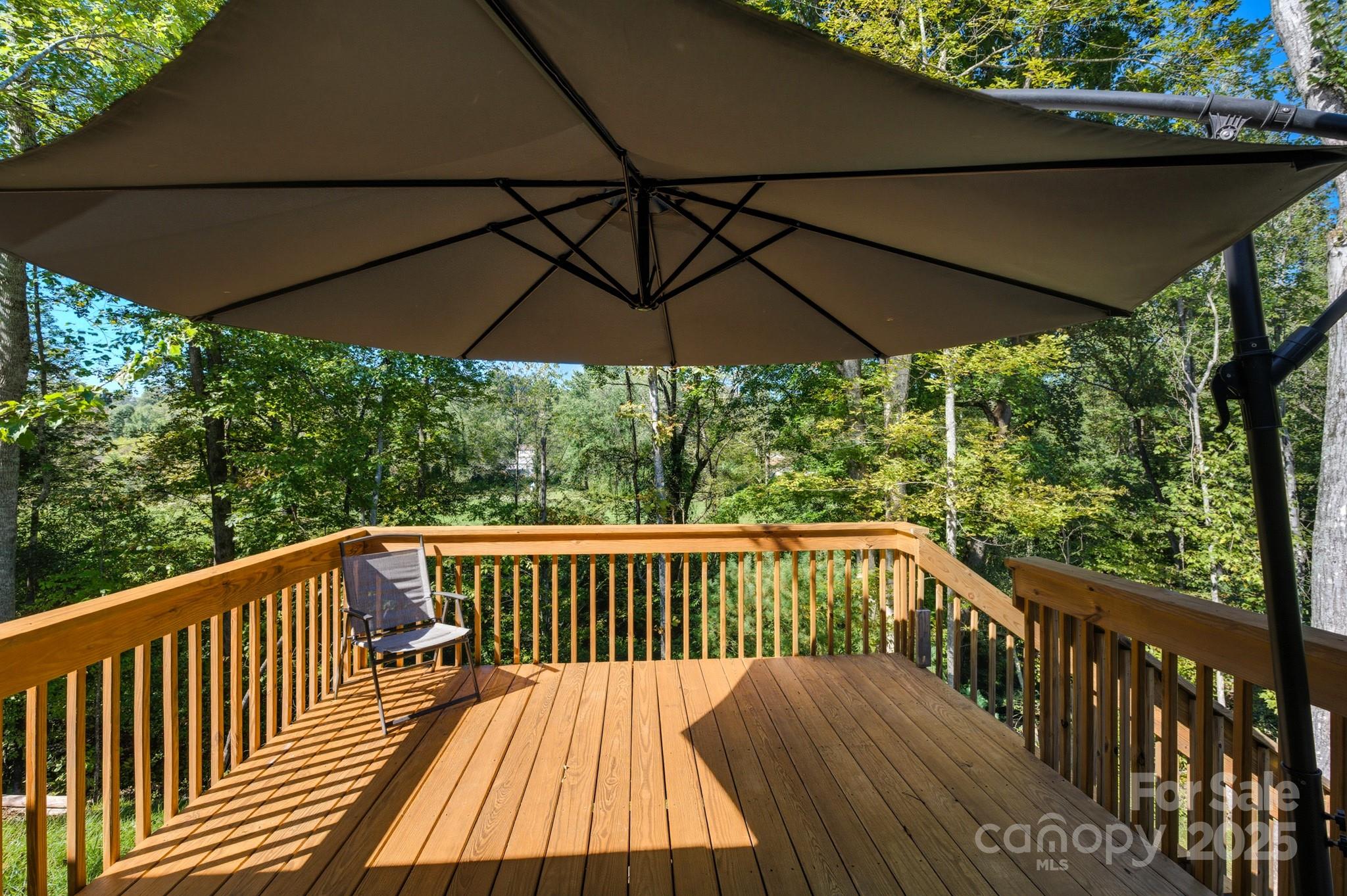 1036 Williamsburg Drive Property Photo 28