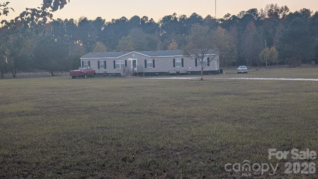 1163 Pit A Tat Road Property Photo 1