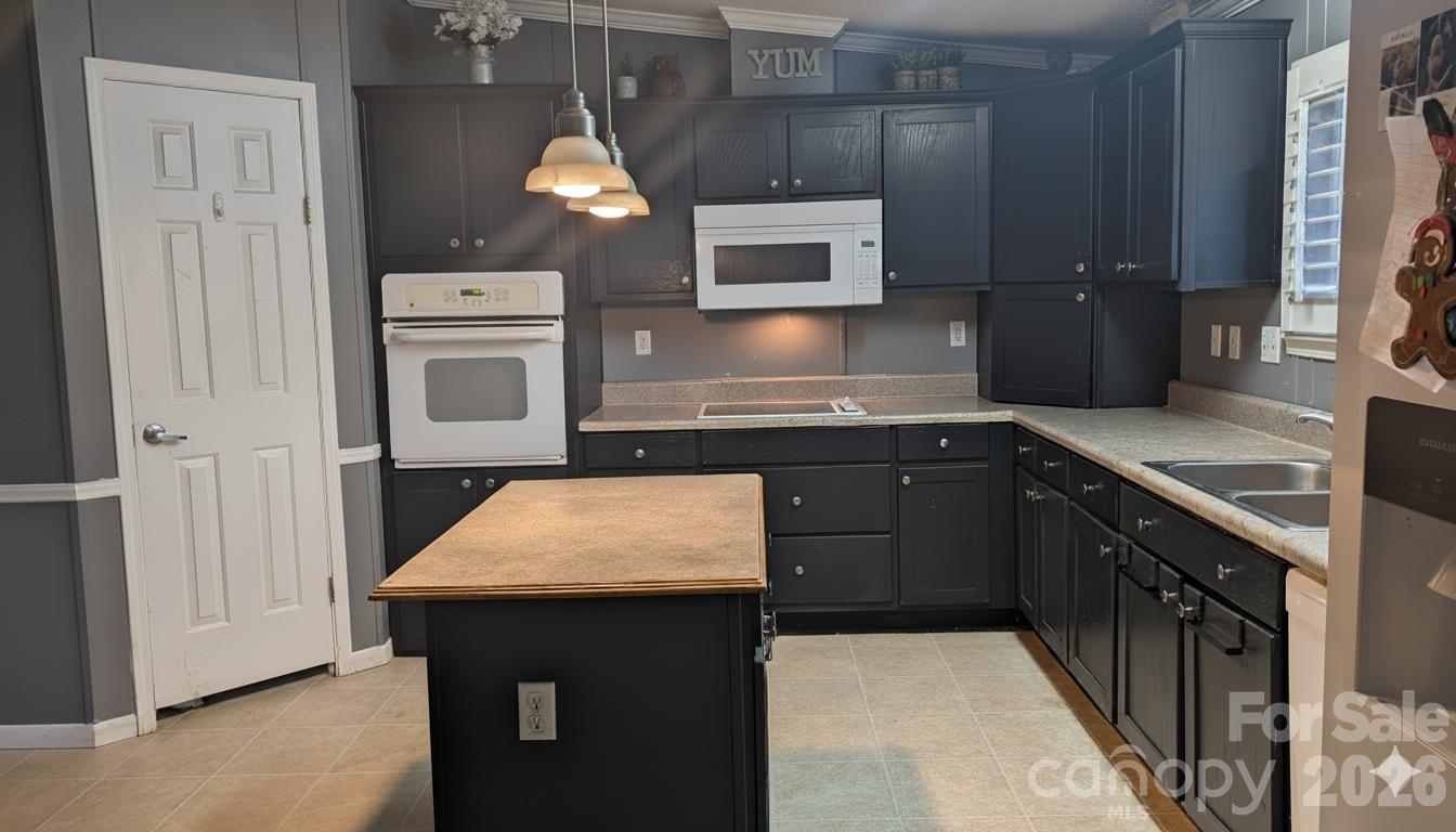 1163 Pit A Tat Road Property Photo 4