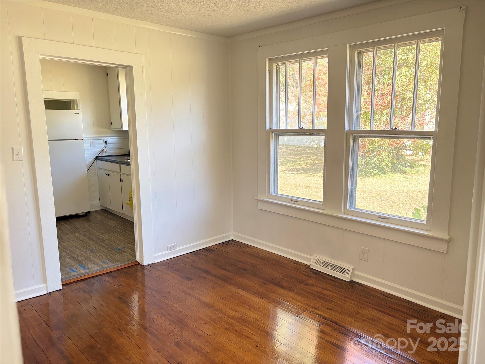 212 Kimball Street Property Photo 6