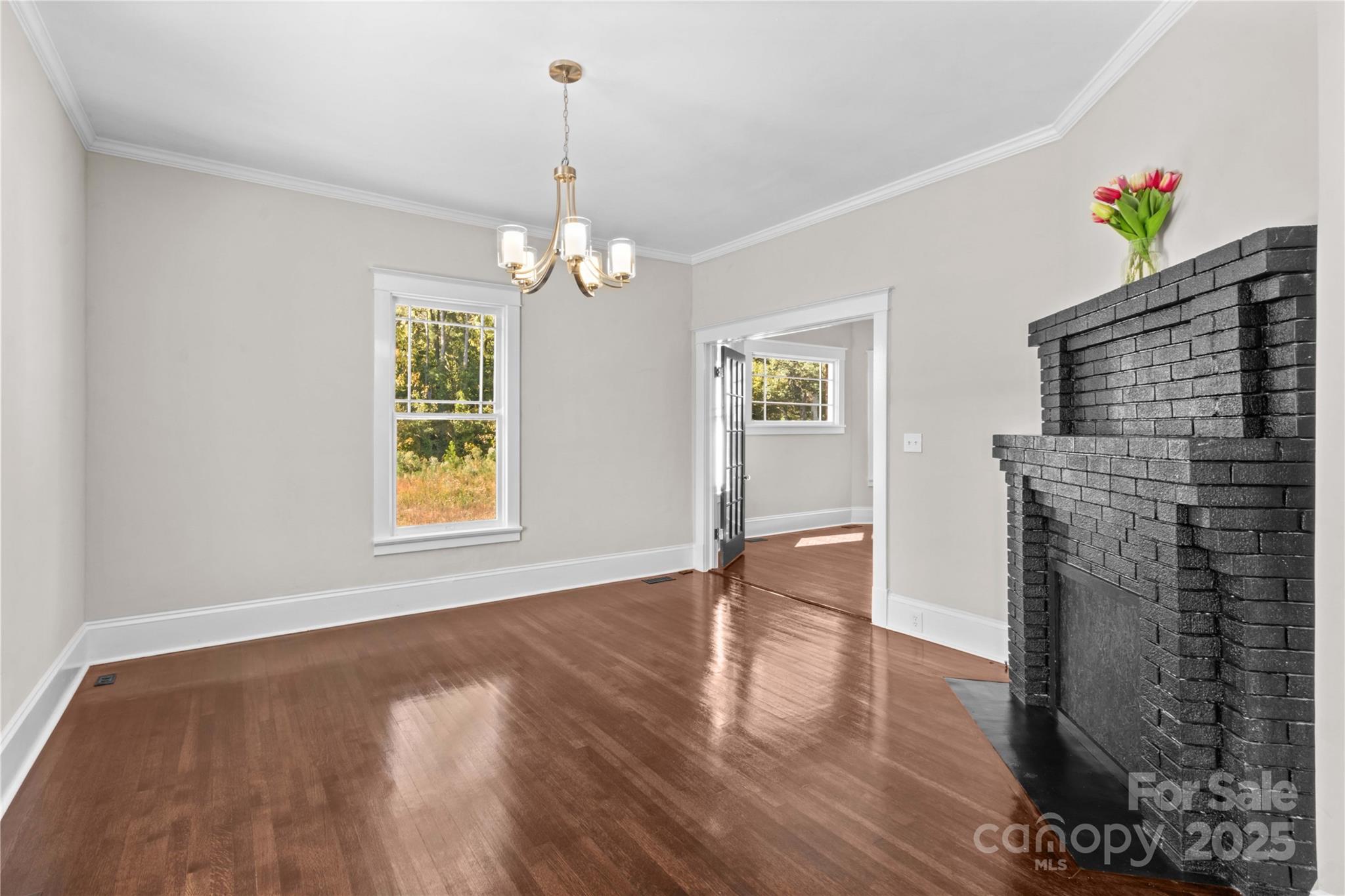 1675 N Main Street Property Photo 14