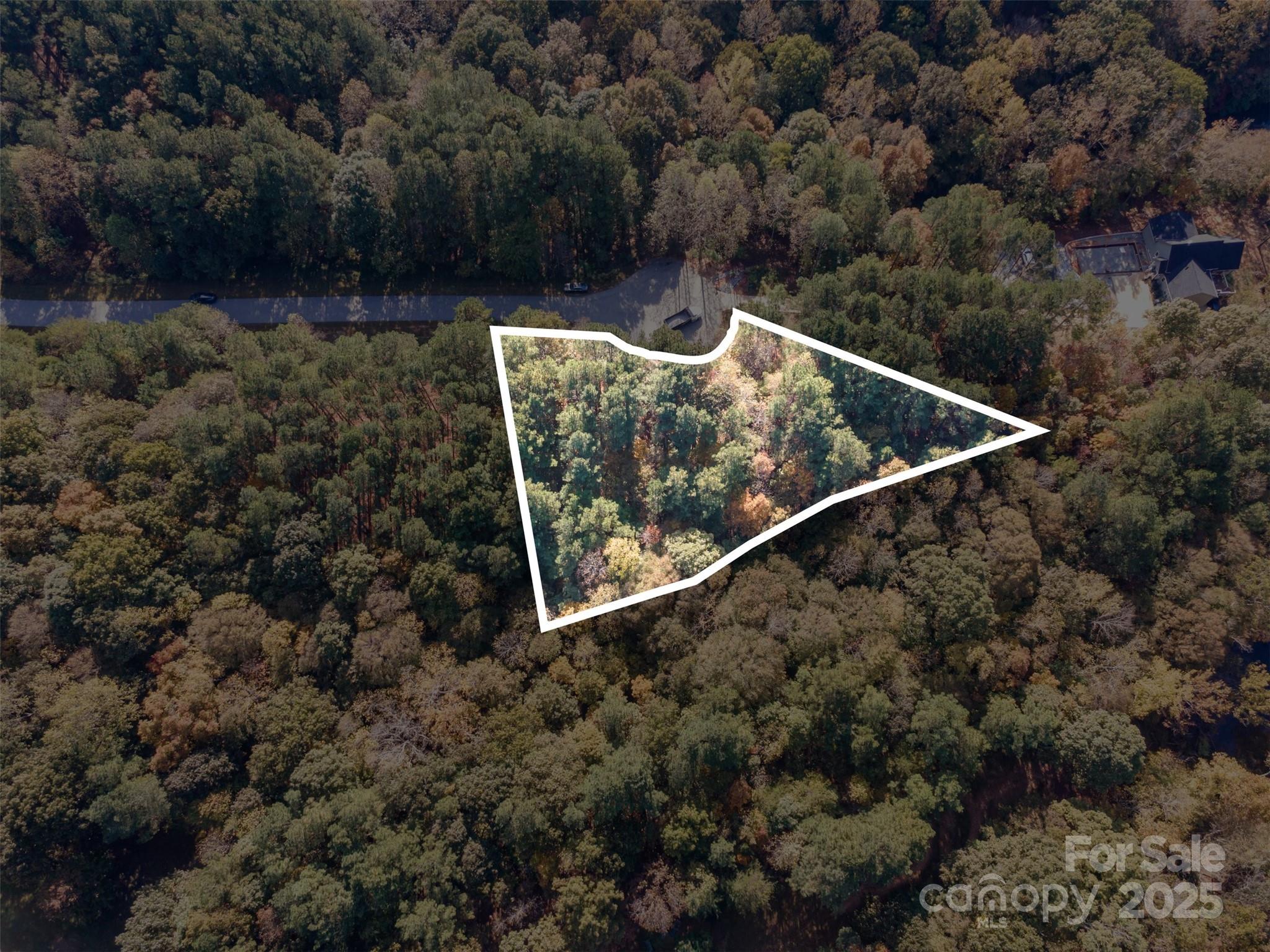 150 Oak Point Lane Property Photo 1